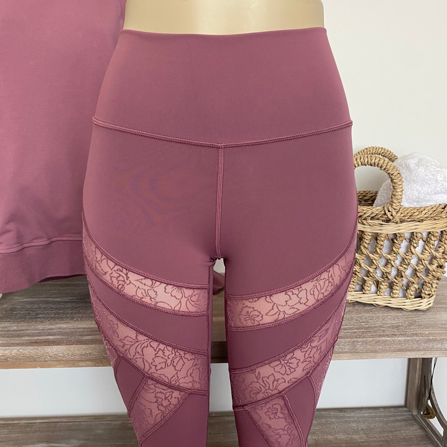 Rare Lululemon Wunder Under High-Rise Leggings *Flocked Size 4