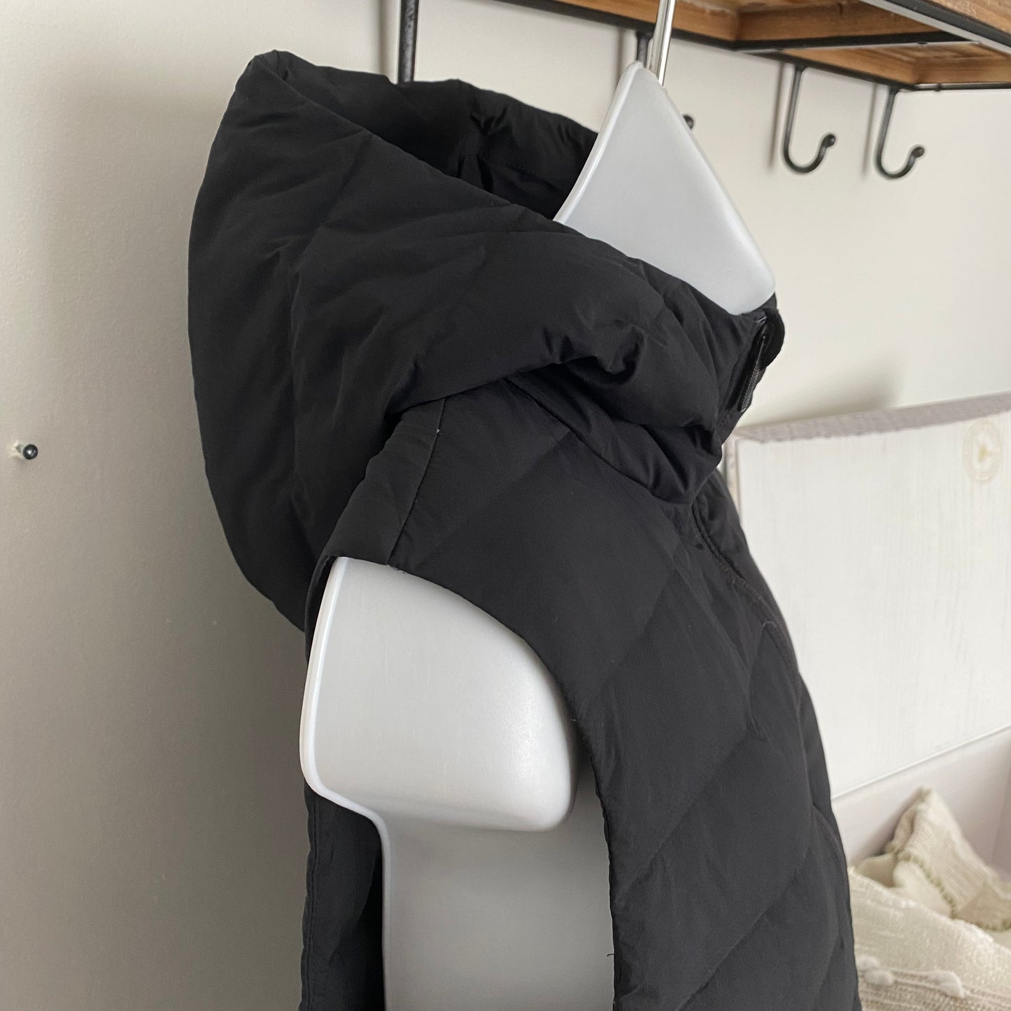 Lululemon Down & Around Vest Size 12
