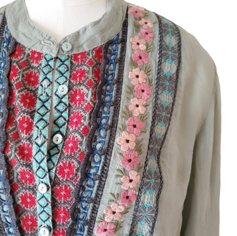 Johnny Was Embroidered Top Size Large