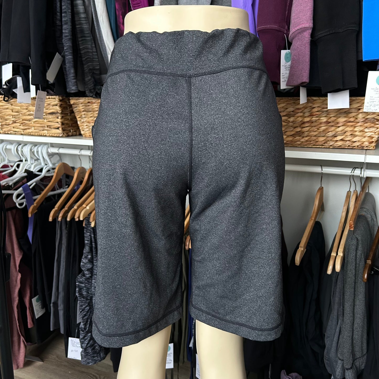 Lululemon Relaxed Long Bermuda Shorts Luon Rare Size 6