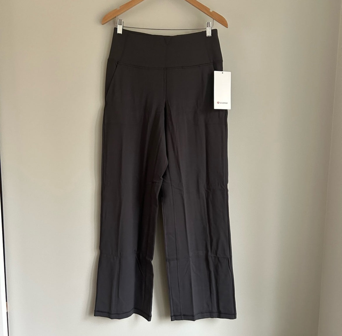 NEW! Lulu Grey Align Wide Leg Pant Rare Size 10