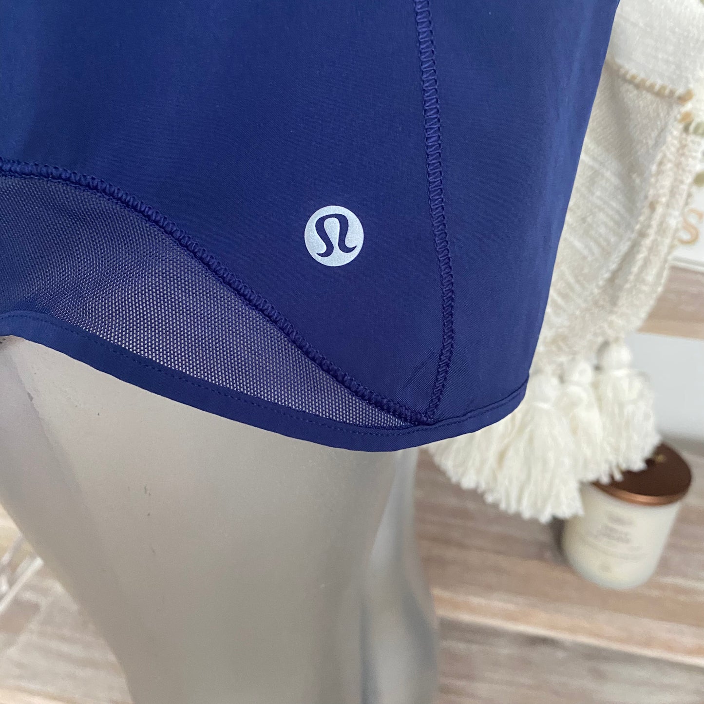 Lululemon Hotty Hot Shorts Navy Size 8