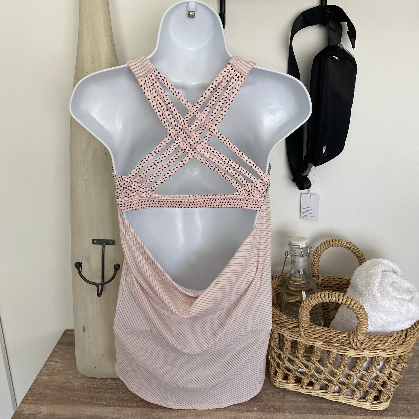 Lululemon Wild Tank Size 6