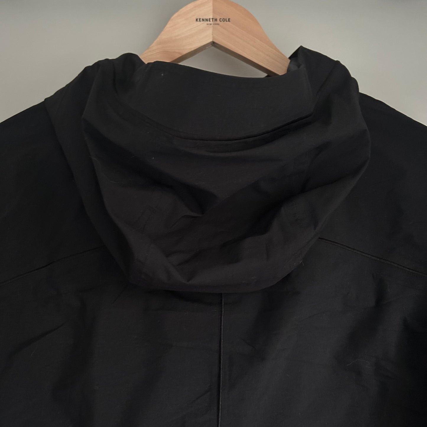 Lululemon Cloud Crush Long Rain Jacket Size 10