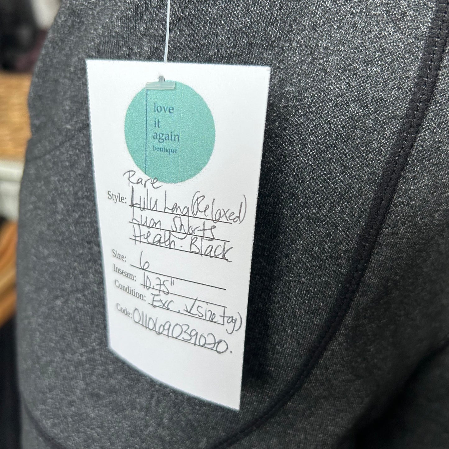 Lululemon Relaxed Long Bermuda Shorts Luon Rare Size 6