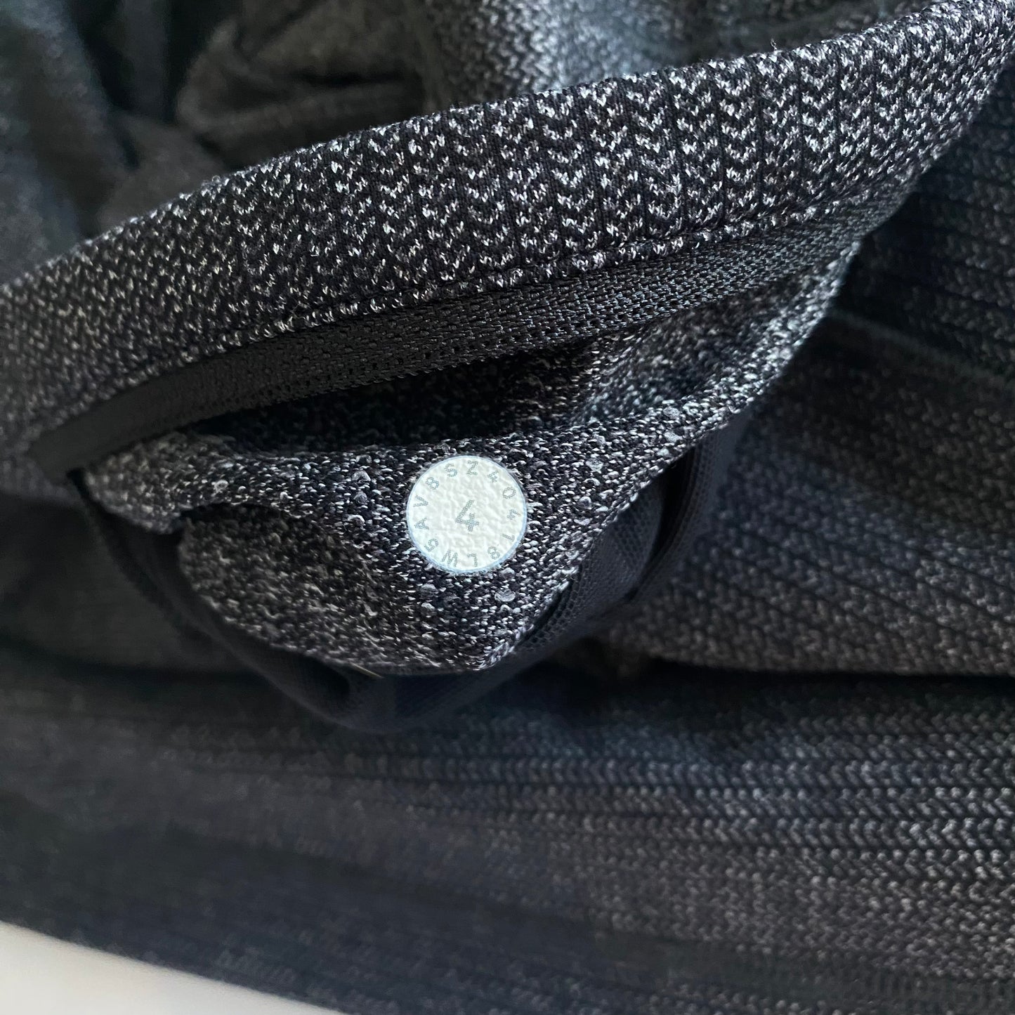 Rare Lululemon Speed Up Tight 28” Leggings Size 4