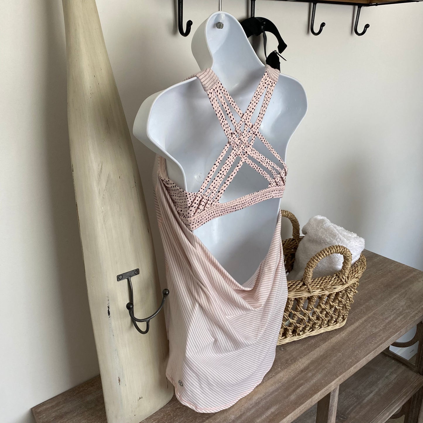 Lululemon Wild Tank Size 6