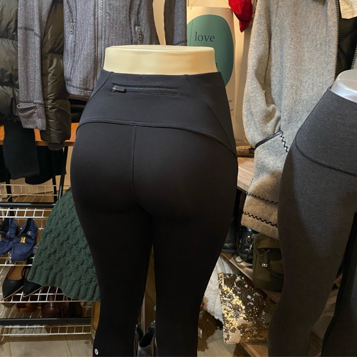 Lulu Size 4 Fast As Fleece Leggings