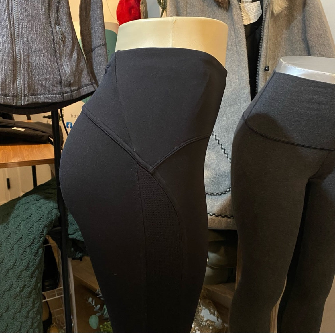 Lulu Size 4 Fast As Fleece Leggings
