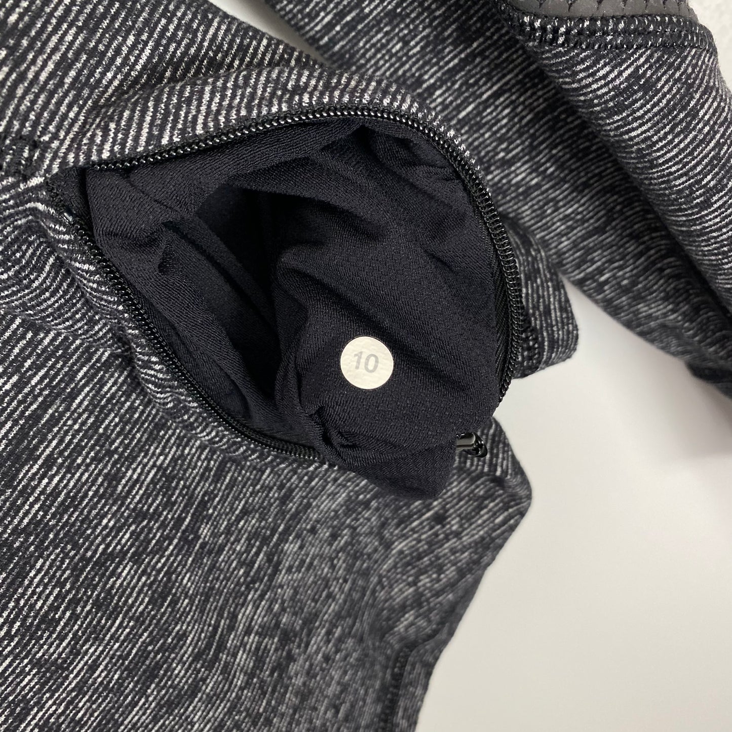 Rare Lululemon Race Your Pace 1/2 Zip Long Sleeve Size 10