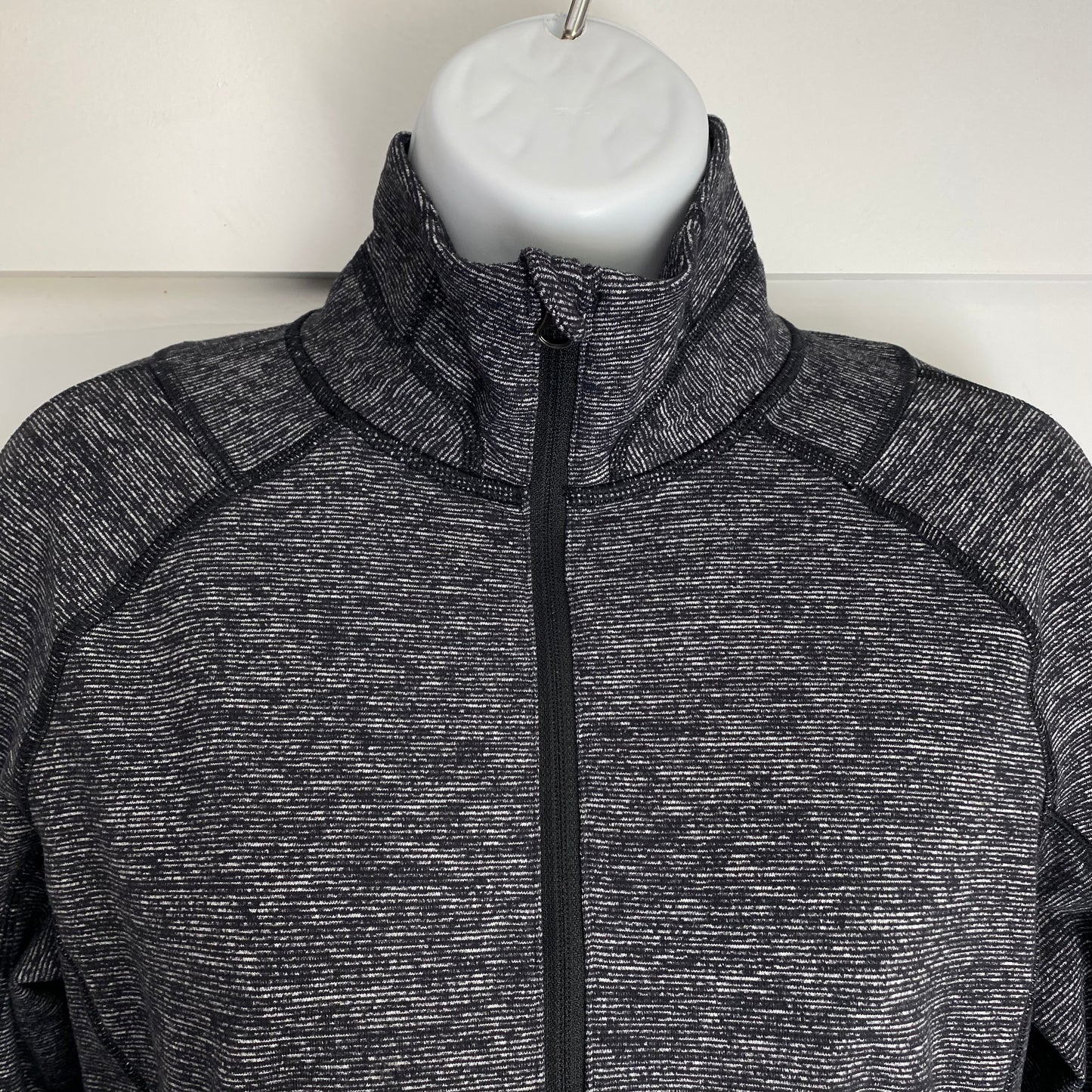 Rare Lululemon Race Your Pace 1/2 Zip Long Sleeve Size 10