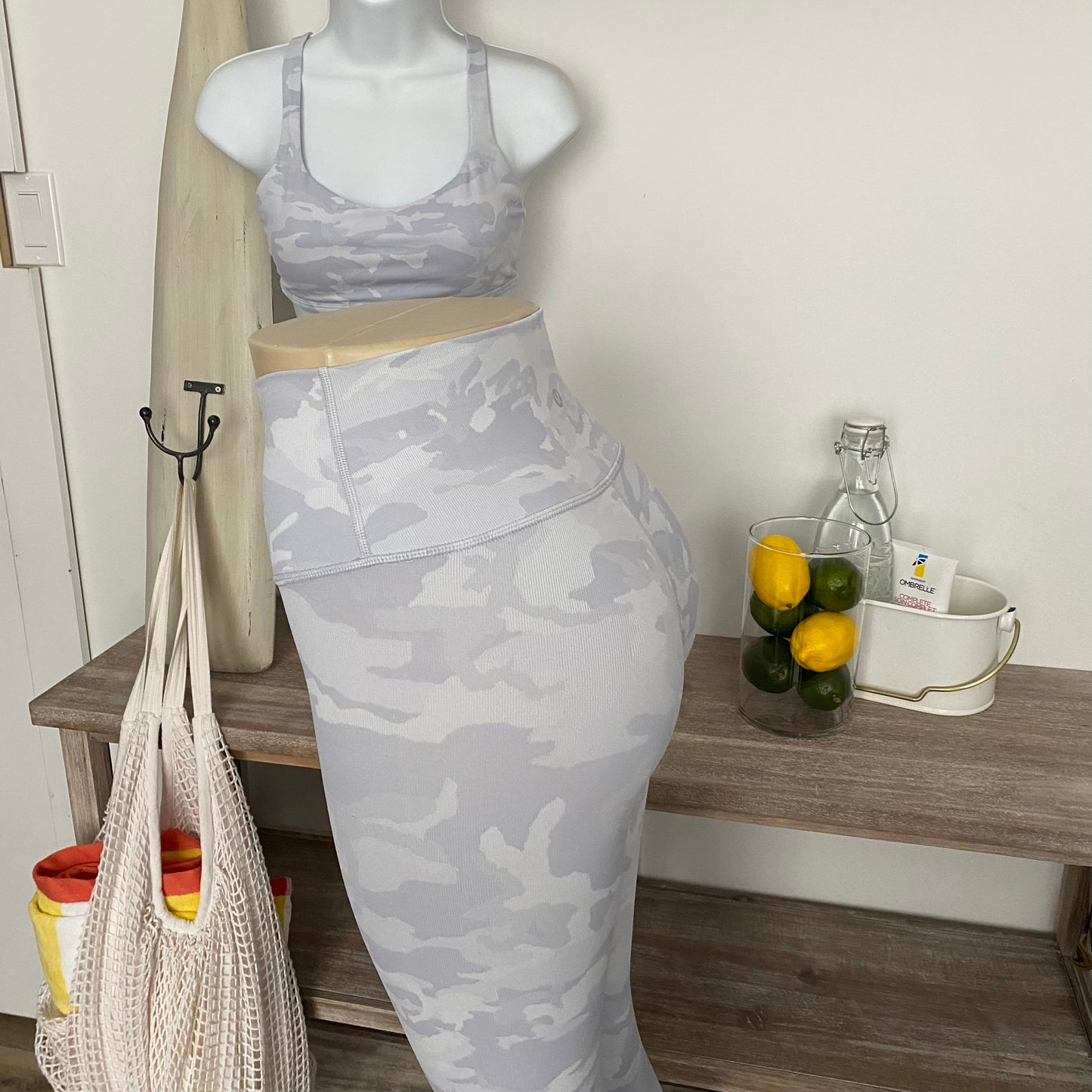 Rare Lululemon Wunder Under High Rise Leggings 25” *Luxtreme Size 4 - Love it again boutique