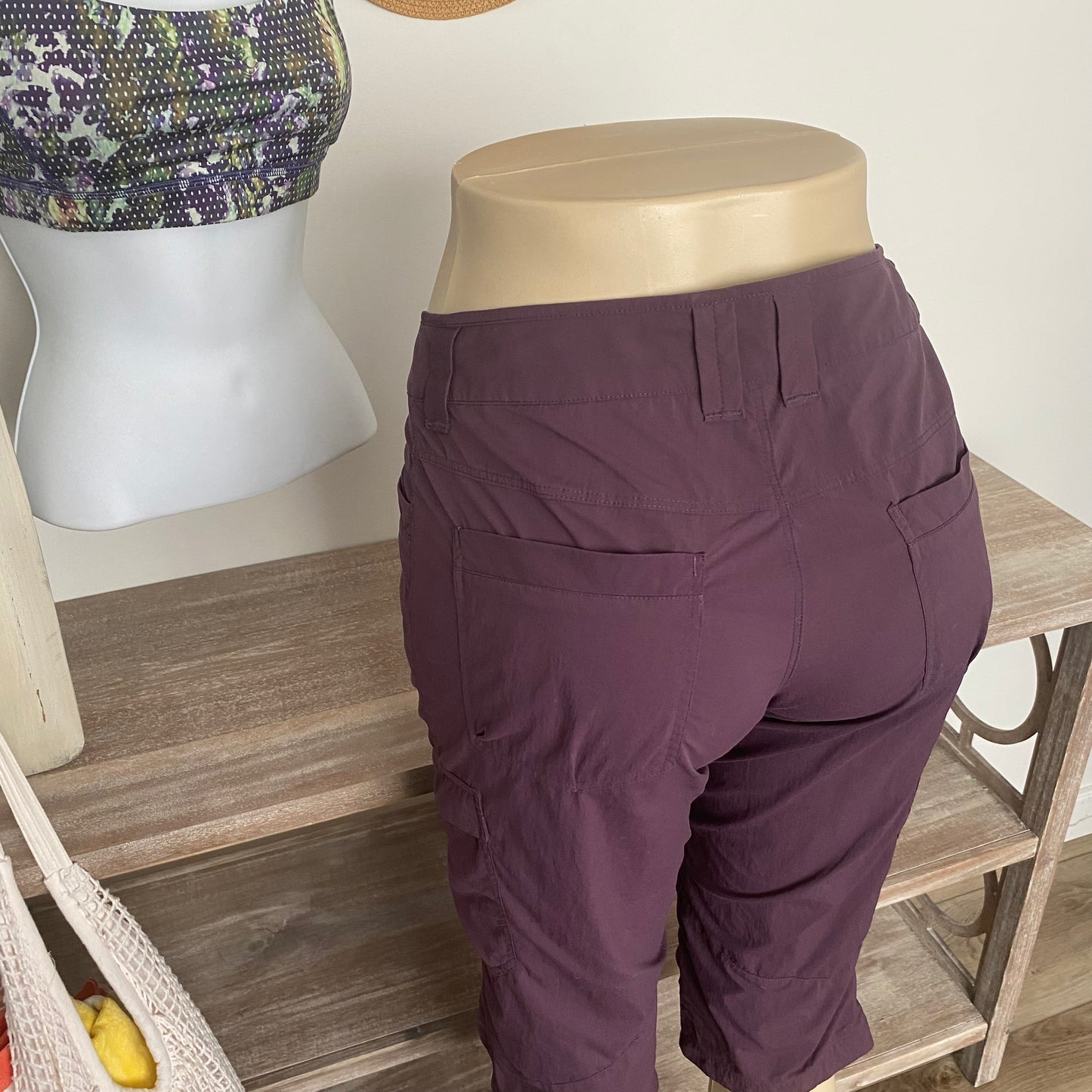 Arc’teryx Cargo Pockets Capri Crops Size 4