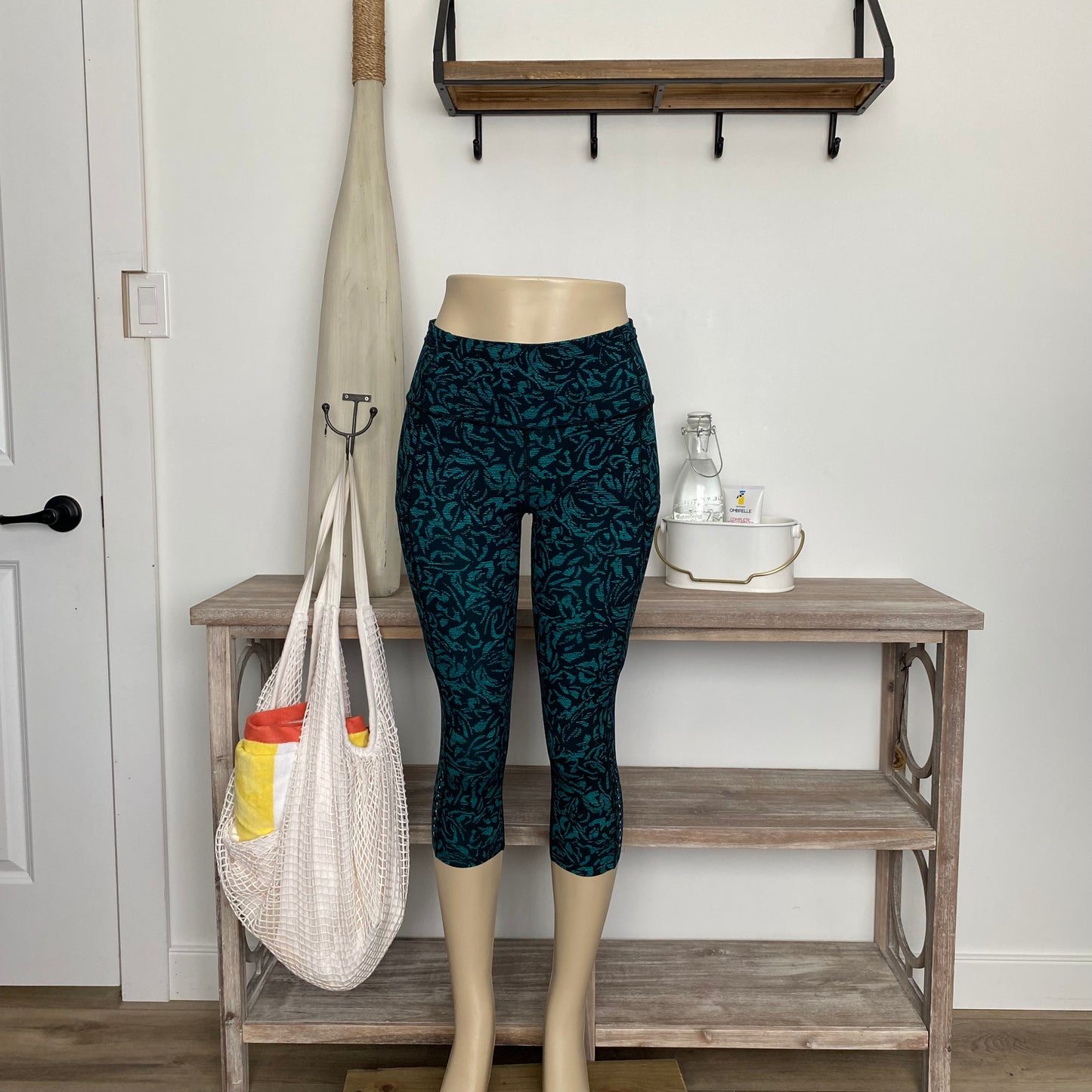 Lululemon Fast Free Crops Size 6