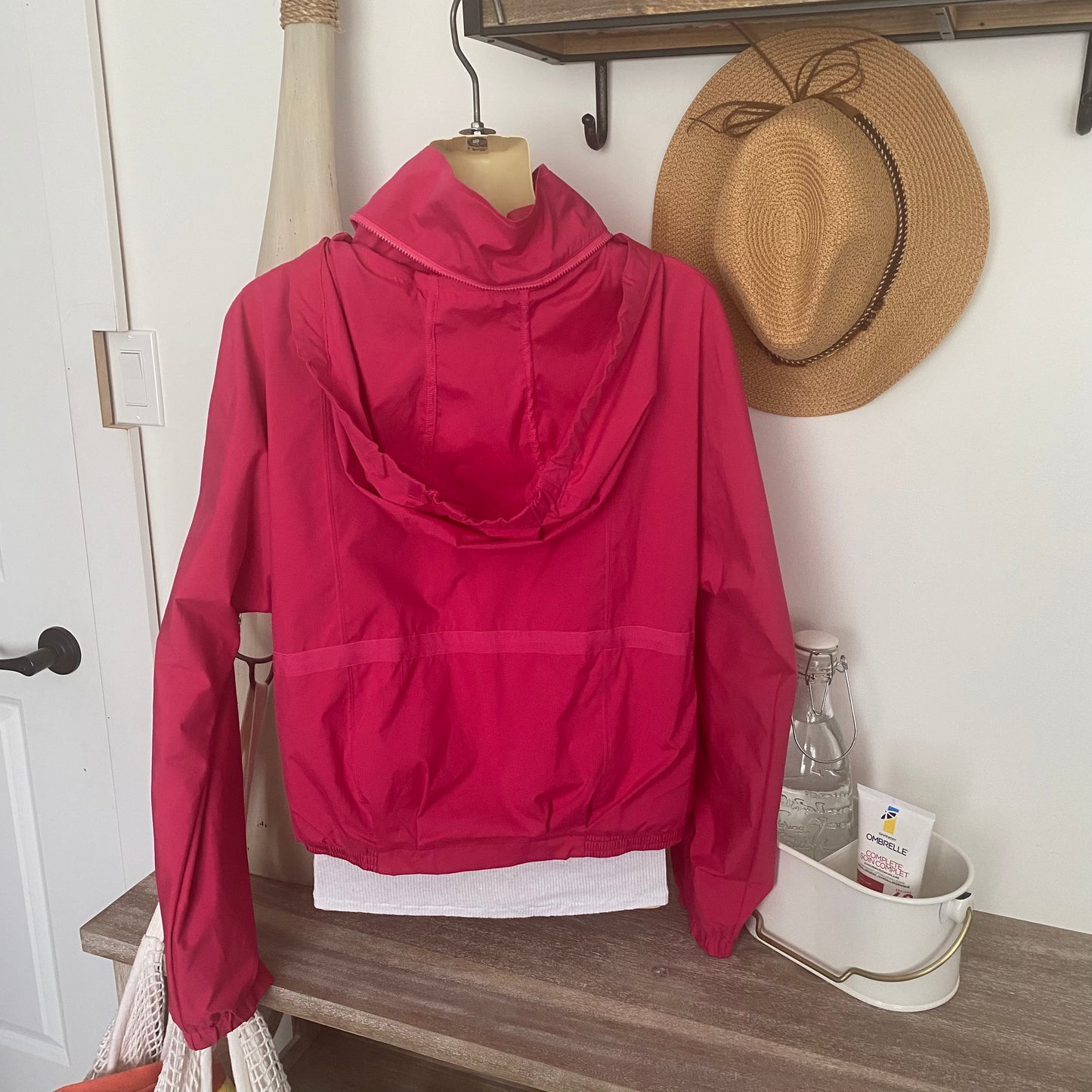Rare Lululemon Devi Bomber Jacket Cropped Boxy Hood in Collar Size 6