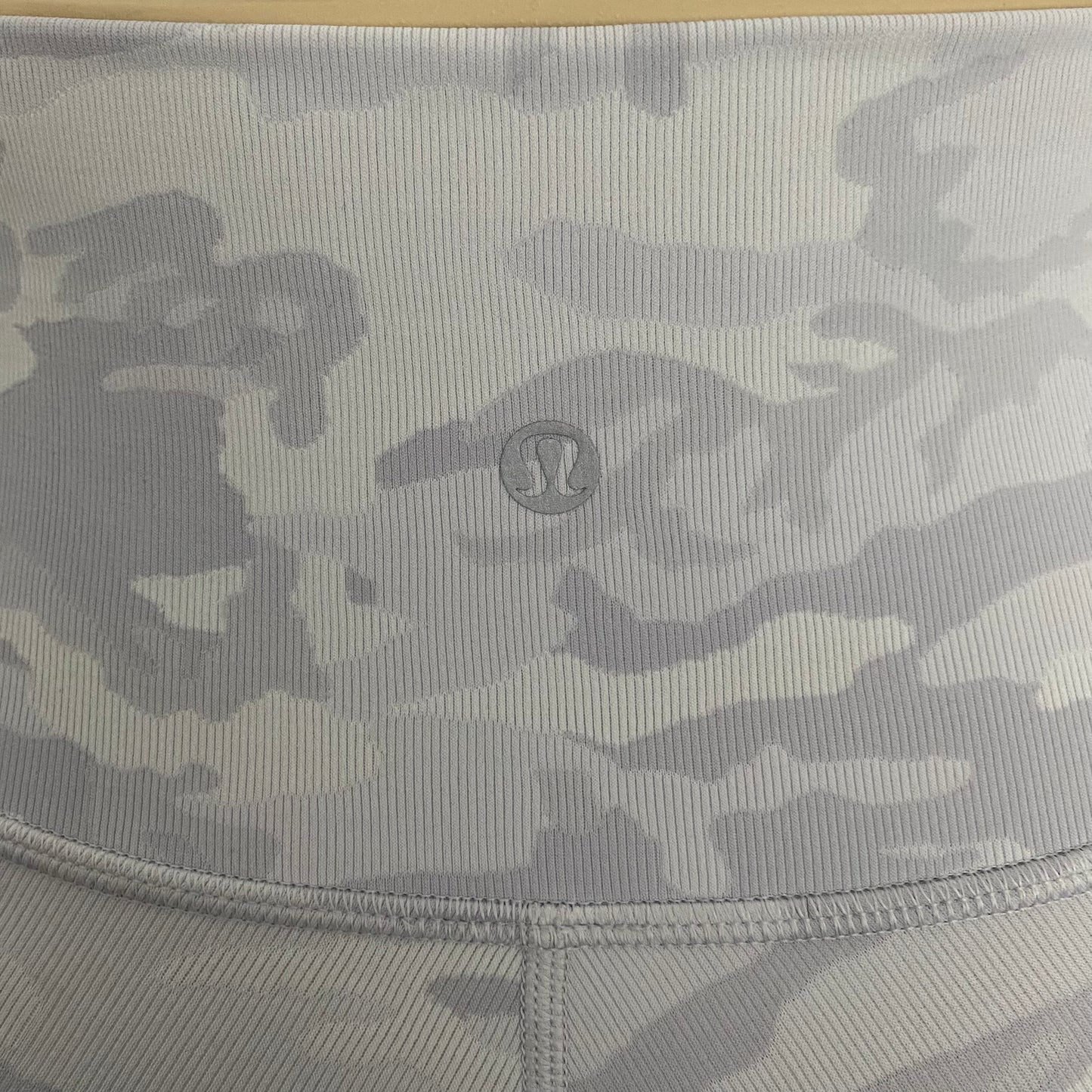 Rare Lululemon Wunder Under High Rise Leggings 25” *Luxtreme Size 4 - Love it again boutique