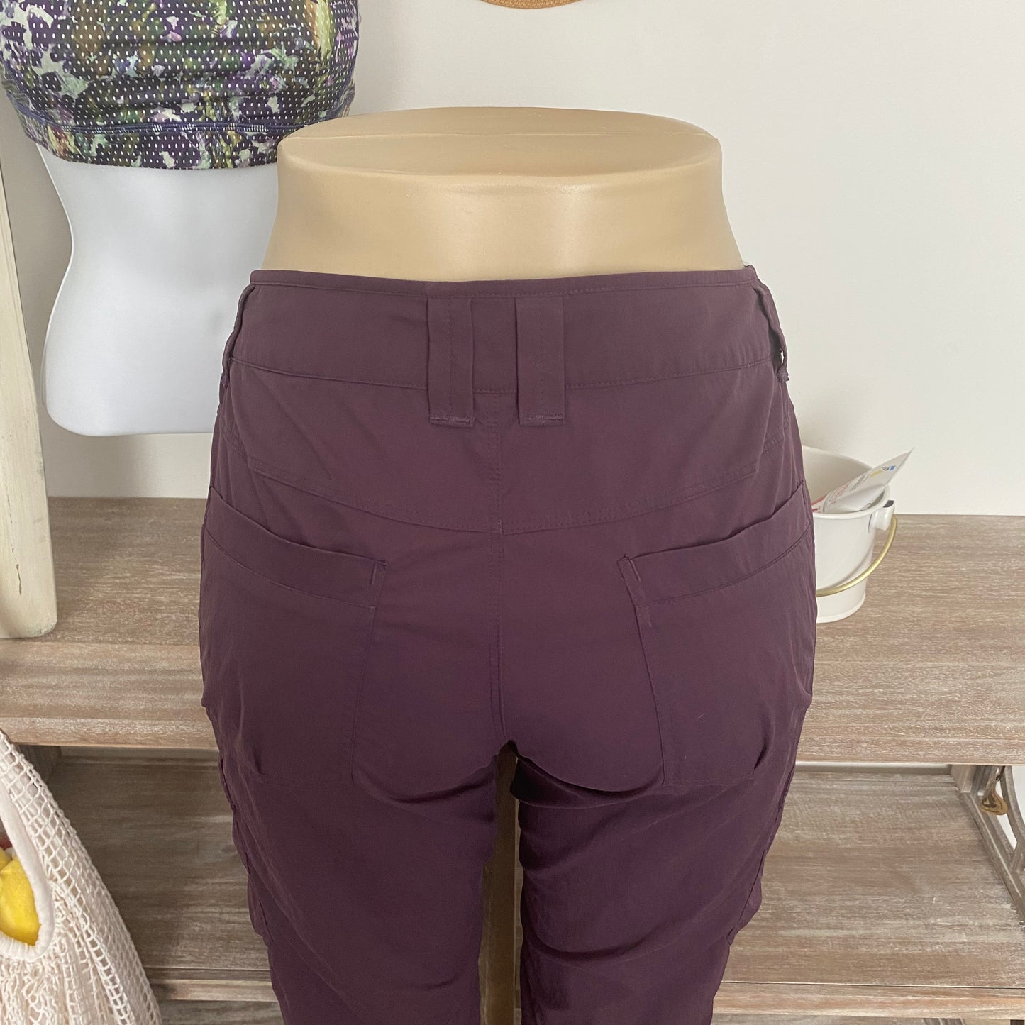 Arc’teryx Cargo Pockets Capri Crops Size 4