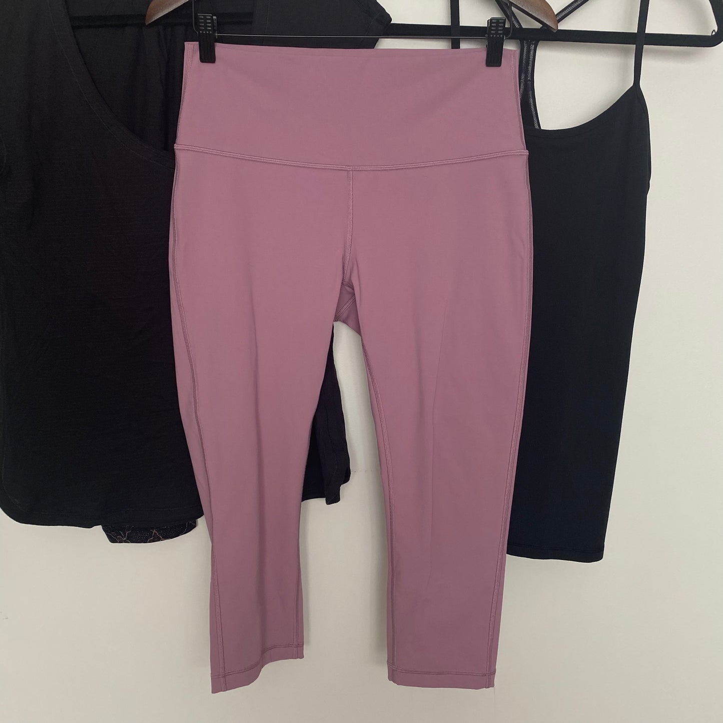 Lululemon Wunder Under Crop High Rise Full-On Luxtreme Size 10