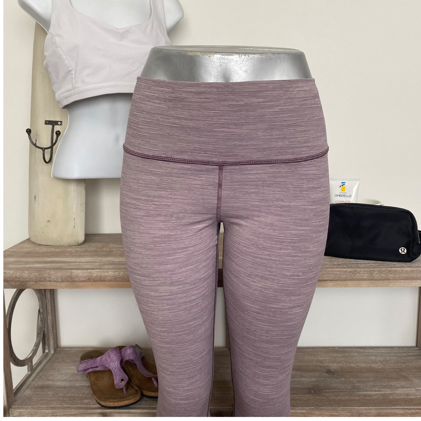 Rare Lululemon Wunder Under High Rise Leggings Luxtreme Size 12