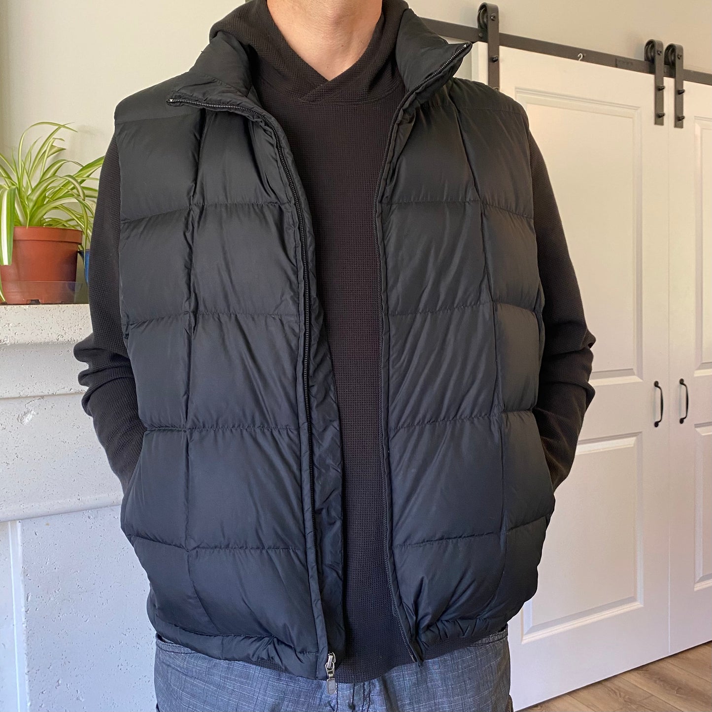 Eddie Bauer Men’s Goose Down Vest Size Large