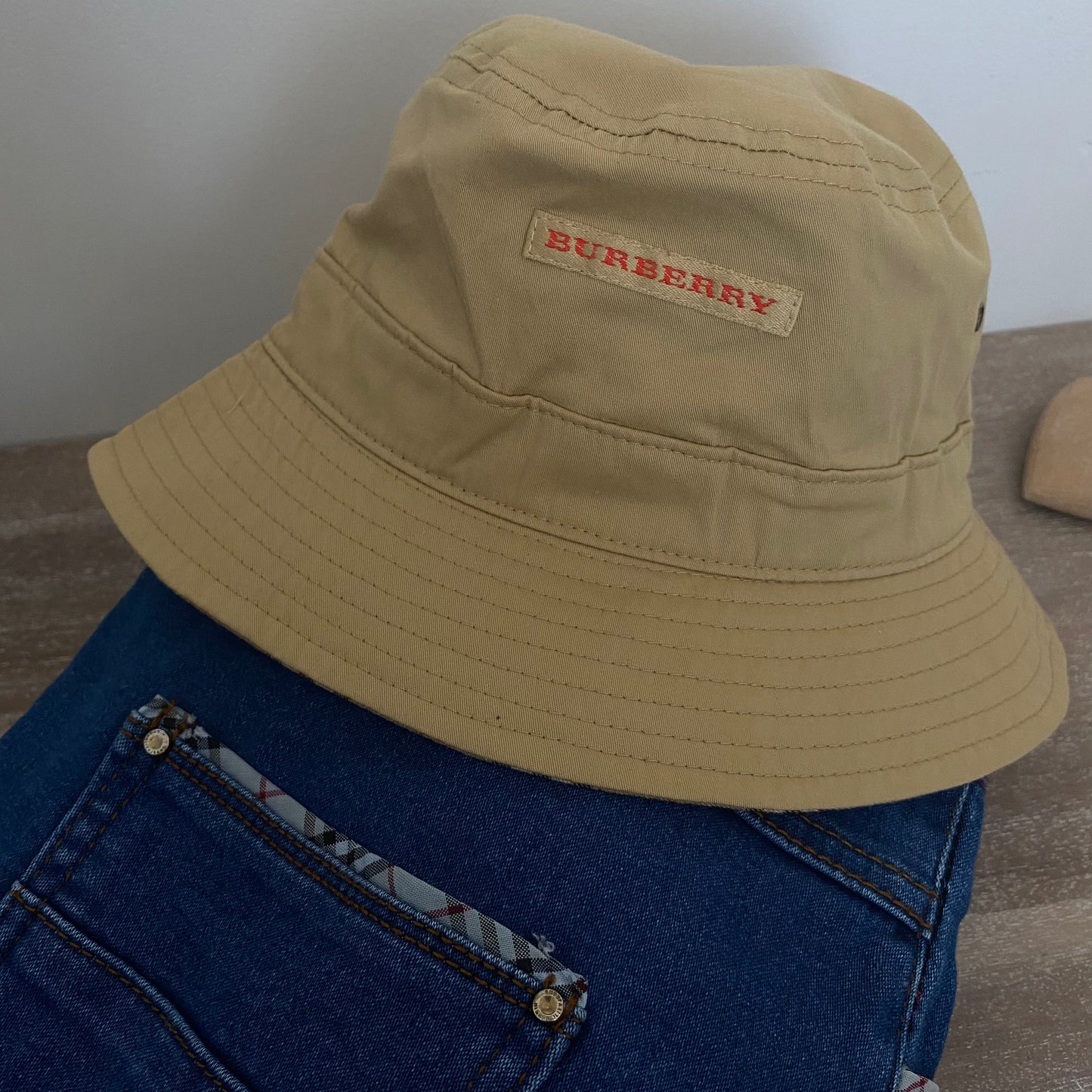 Burberry Women’s Camel Bucket Hat NWT