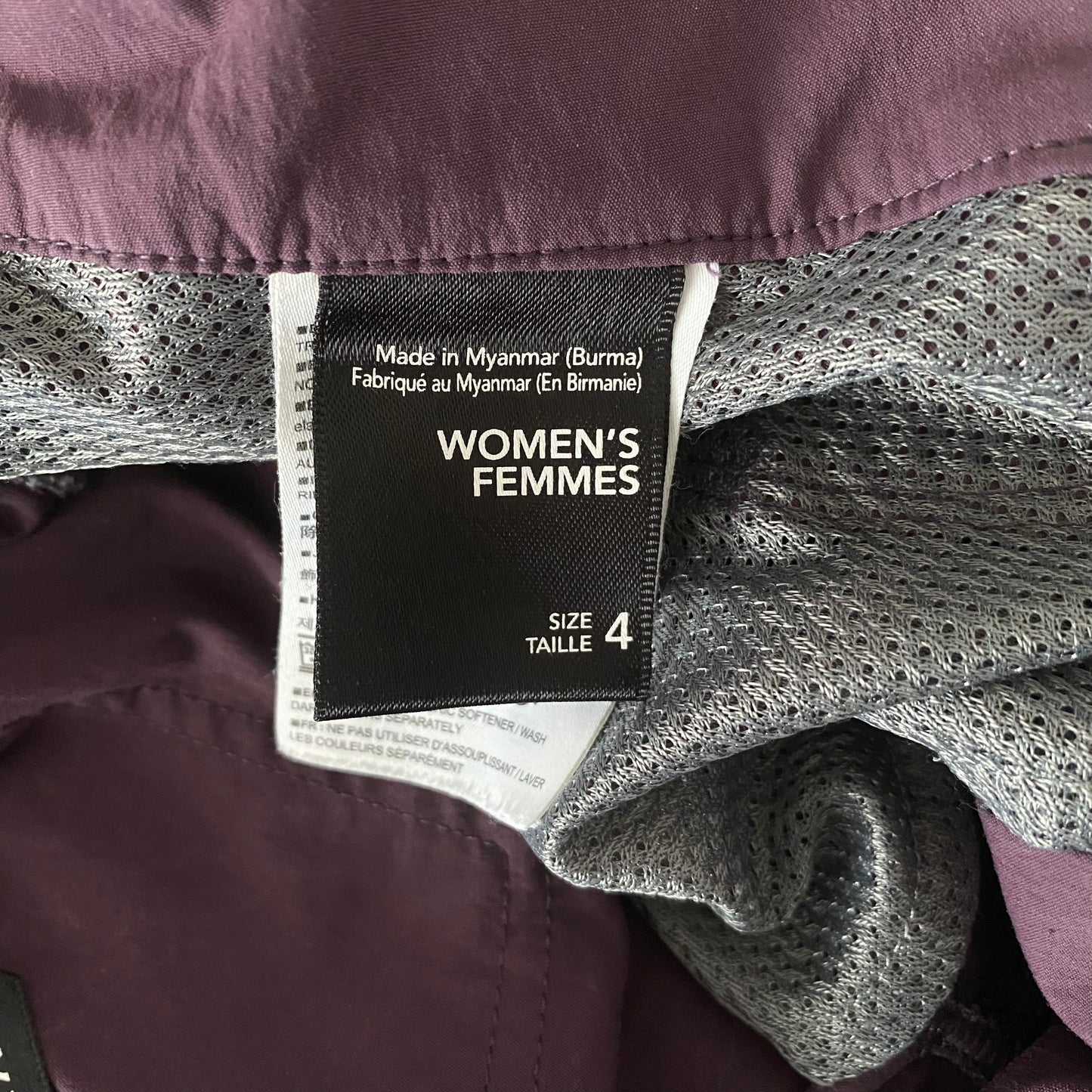 Arc’teryx Cargo Pockets Capri Crops Size 4