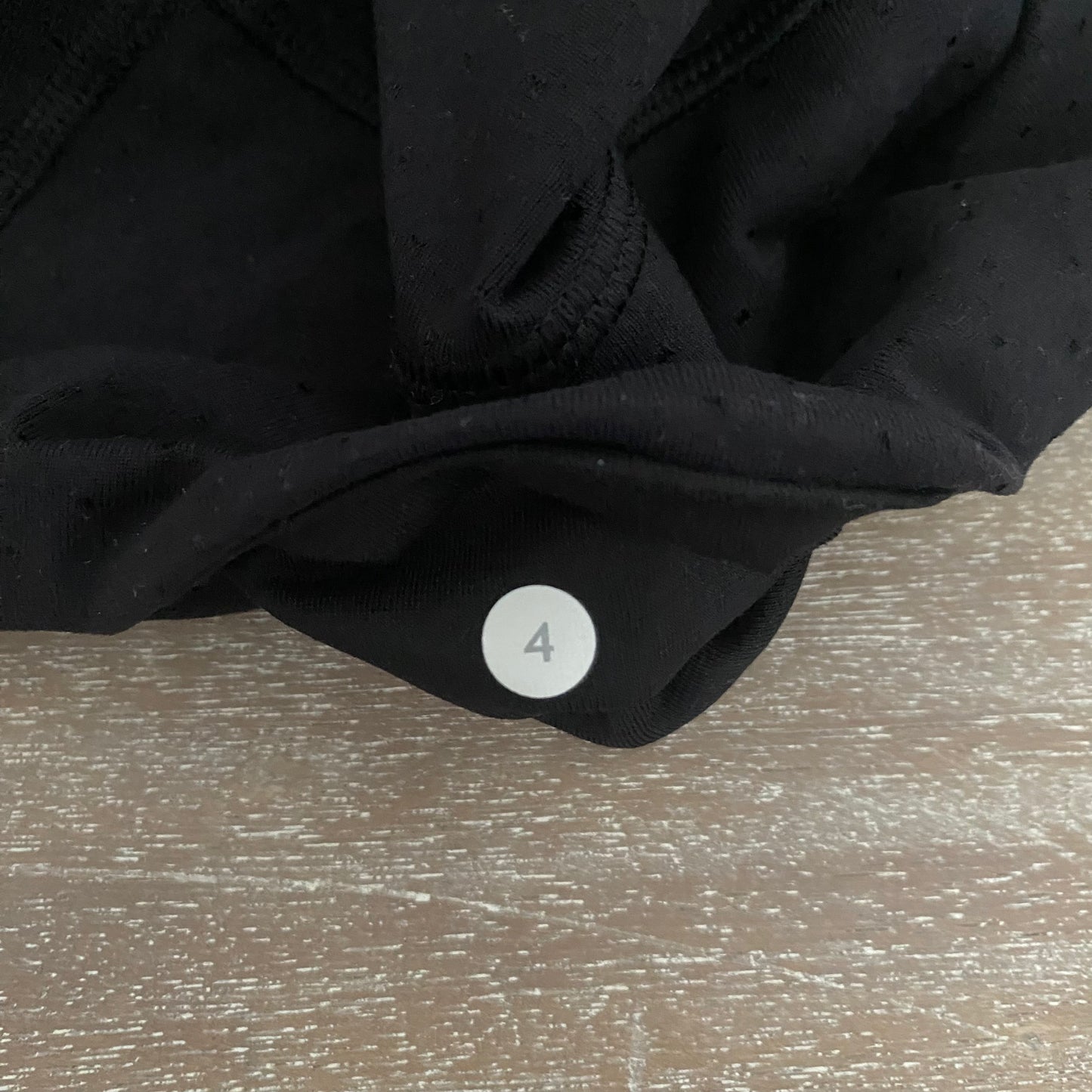 Rare Lululemon Boogie Shorts Shine Dot Black Size 4