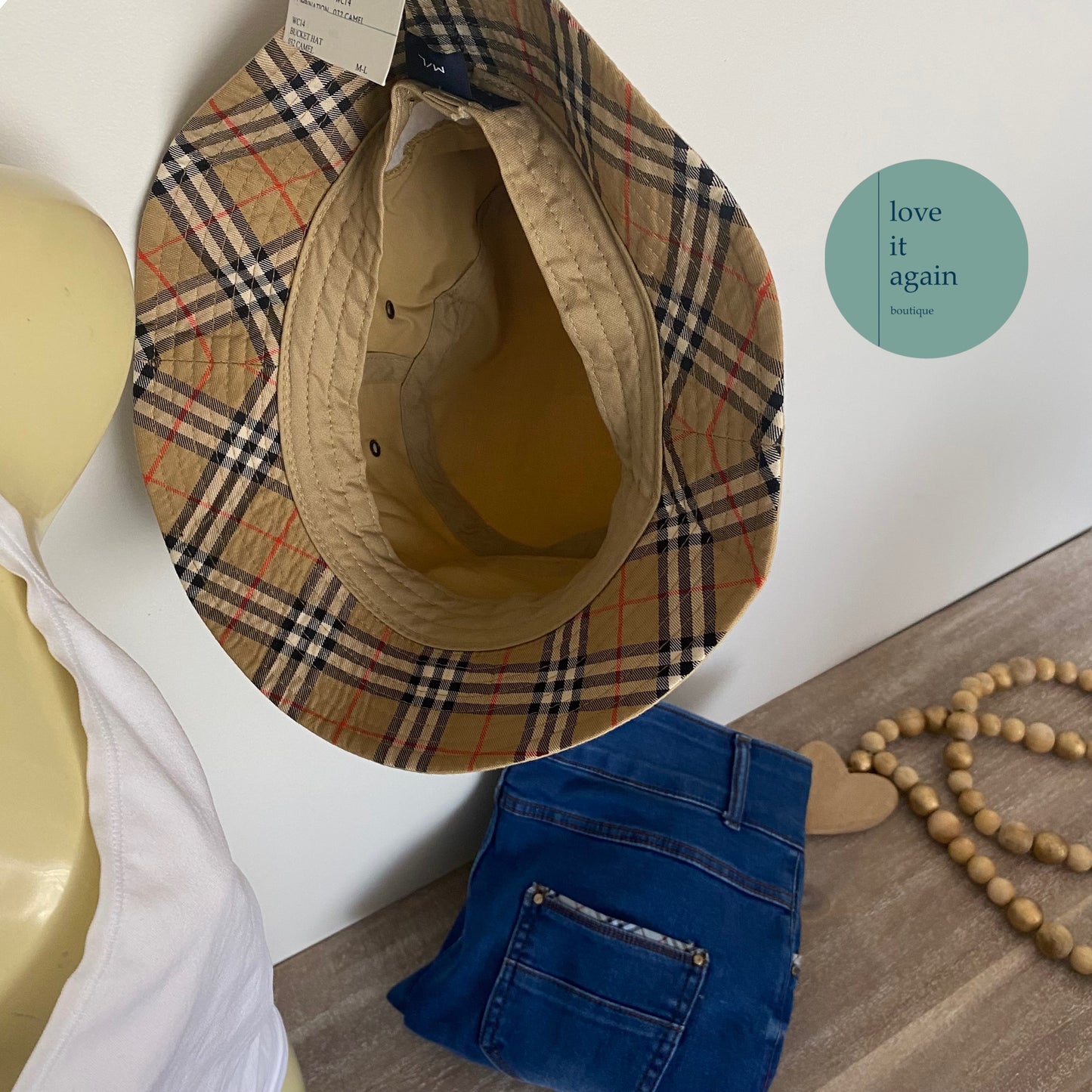 Burberry Women’s Camel Bucket Hat NWT