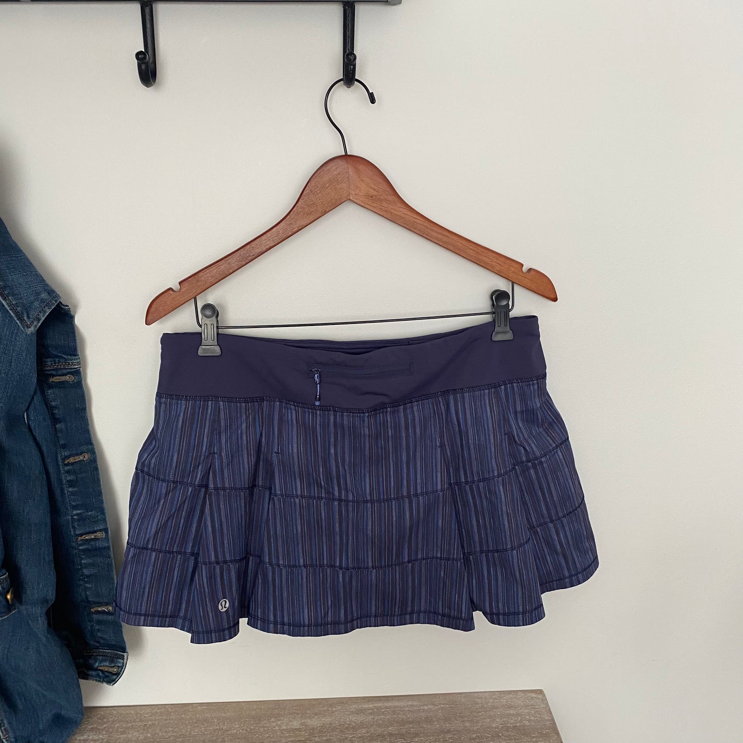 Rare Lululemon Pace Rival Skirt *2-way Stretch Size 10 - Love it again boutique