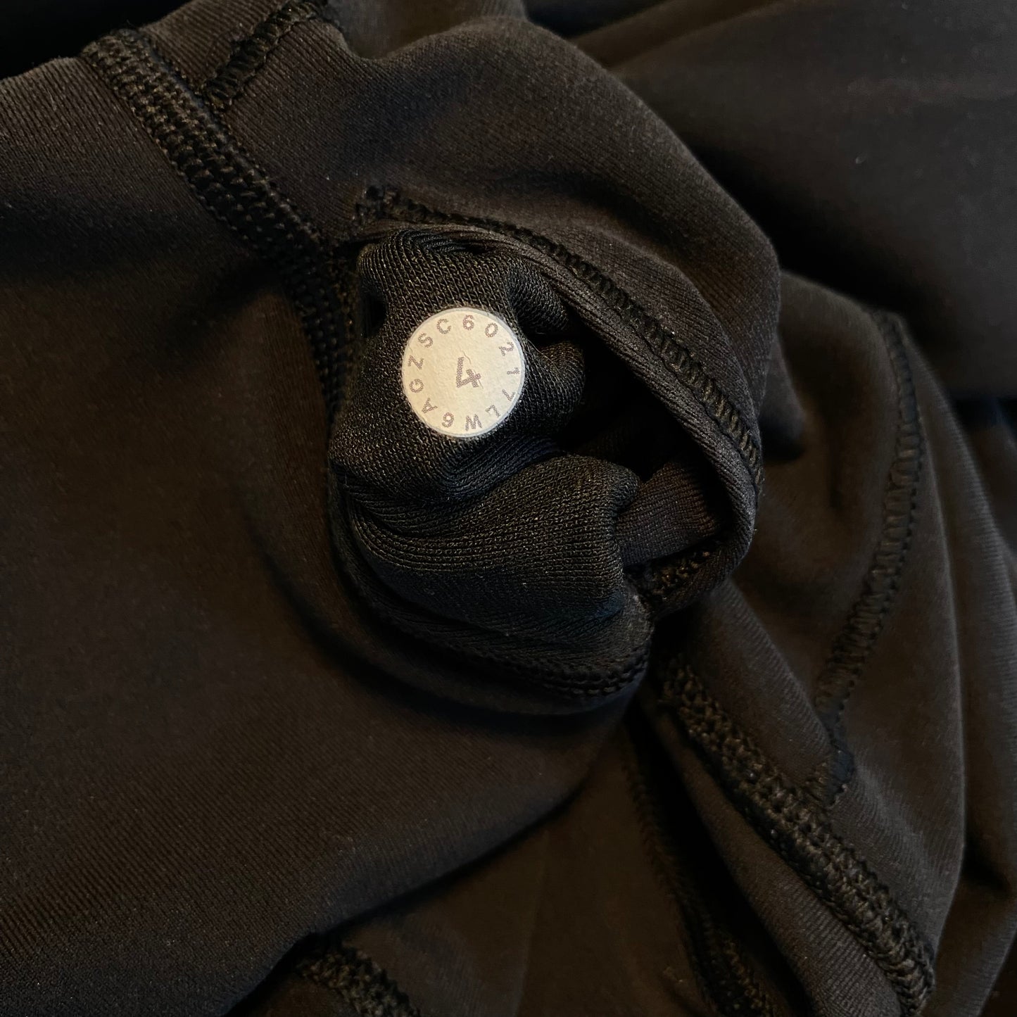 Rare Lululemon Wunder Under Crop Hi-Rise Full On Luxtreme 21” Size 4