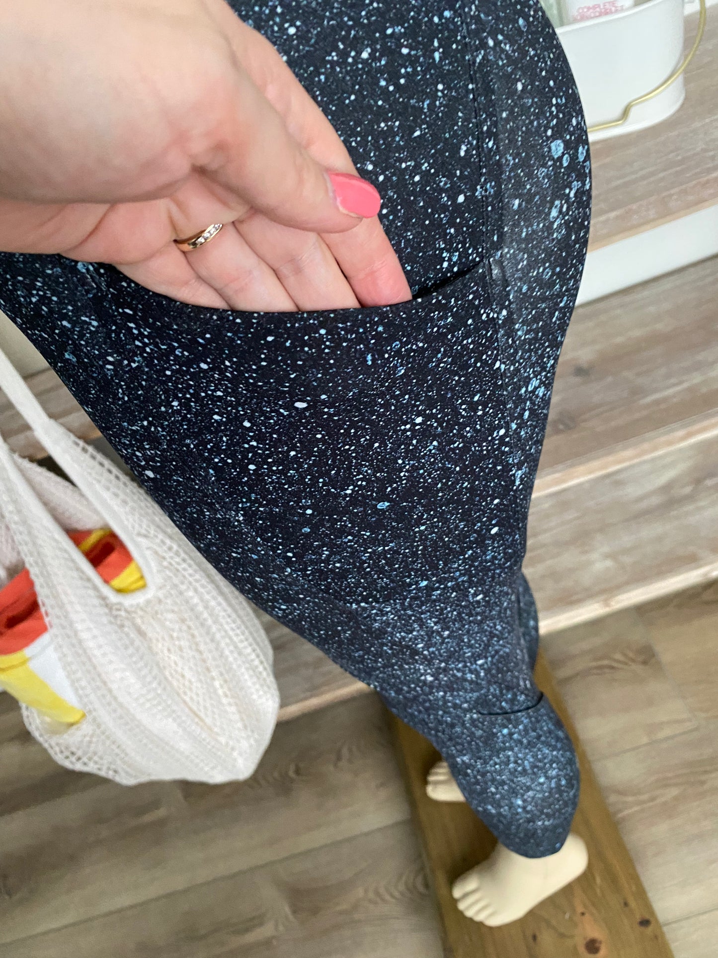 Lululemon Lead The Pack High Rise Crop Size 4