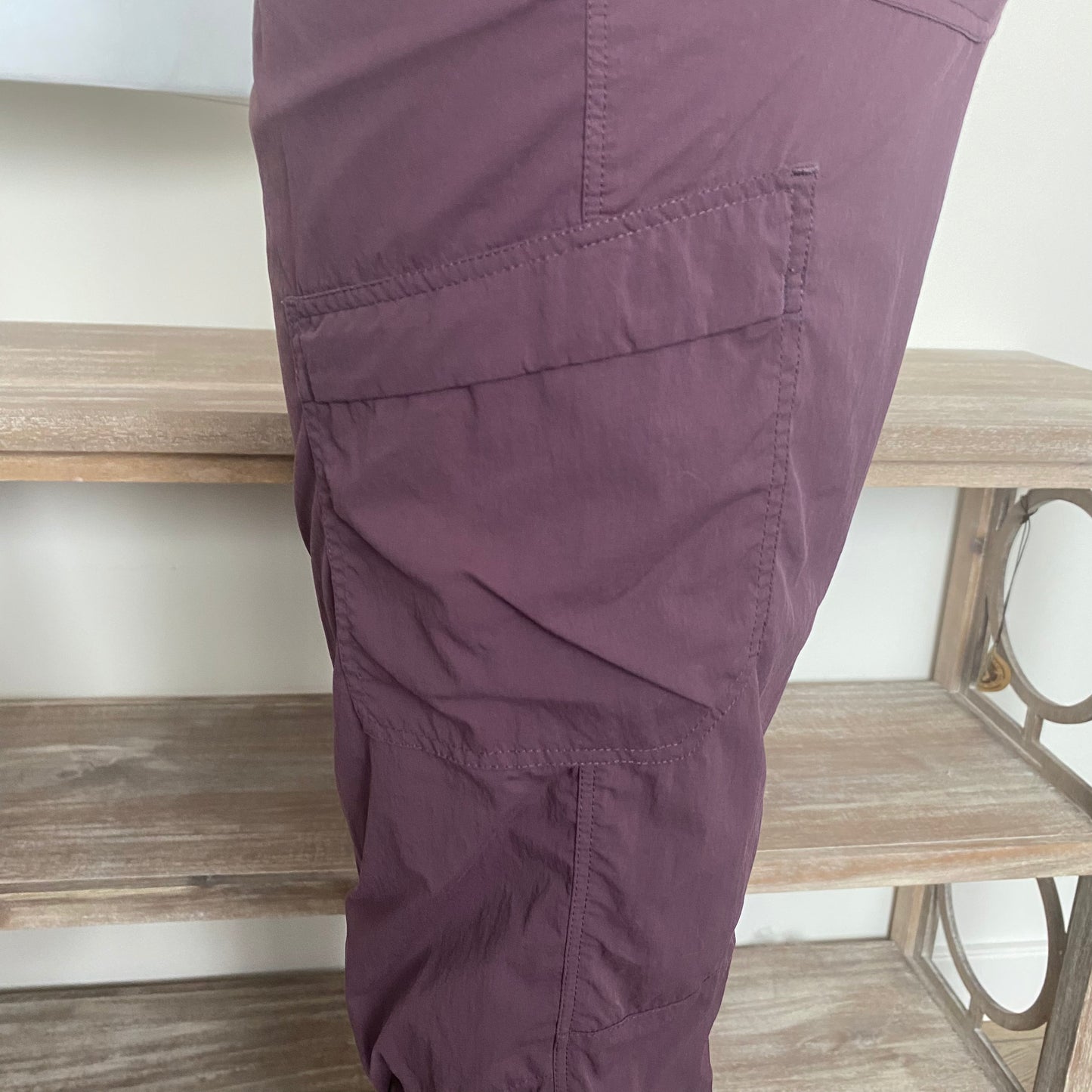 Arc’teryx Cargo Pockets Capri Crops Size 4