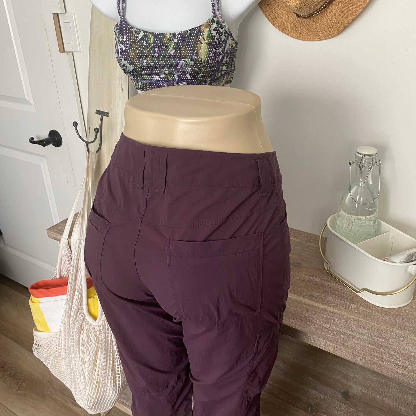 Arc’teryx Cargo Pockets Capri Crops Size 4