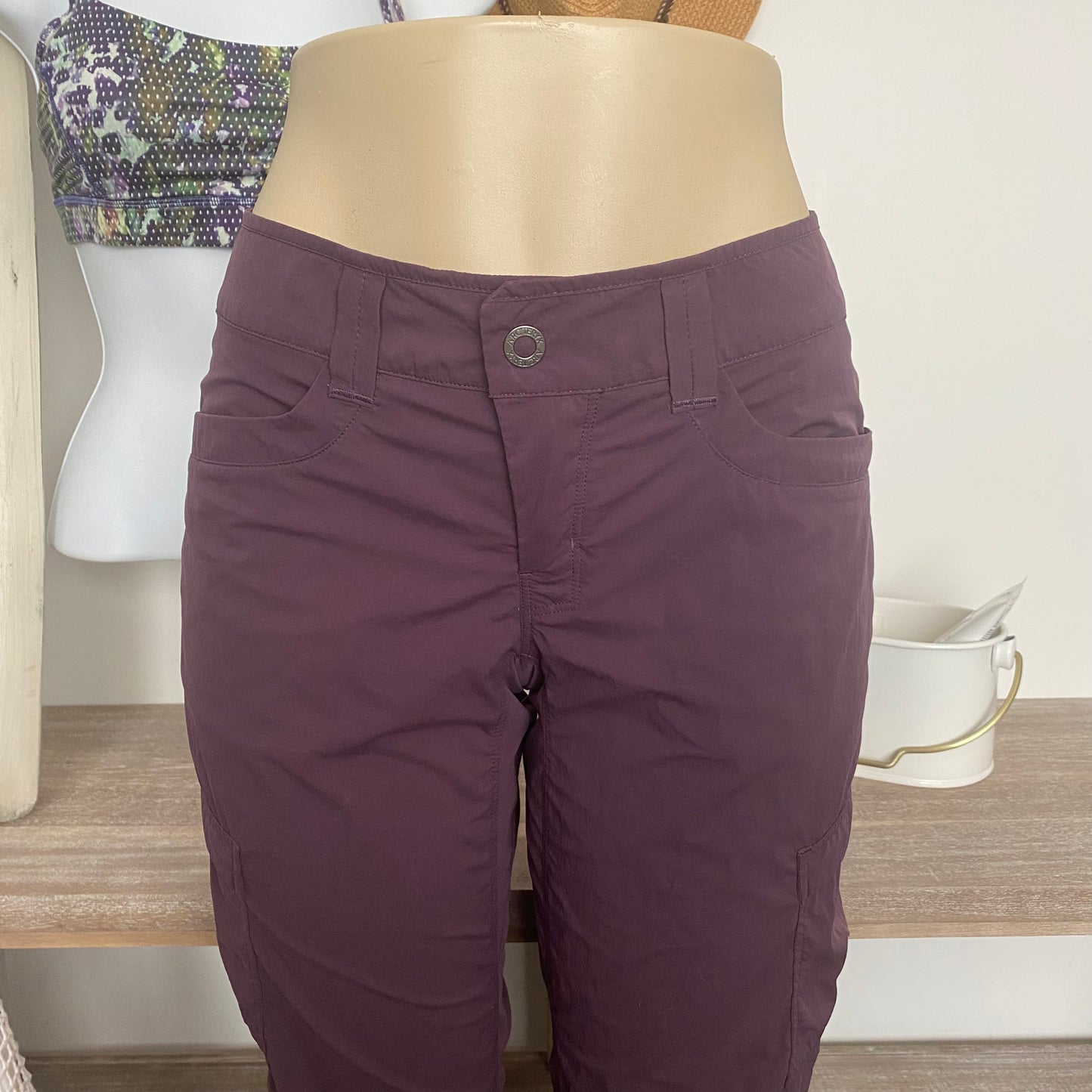 Arc’teryx Cargo Pockets Capri Crops Size 4