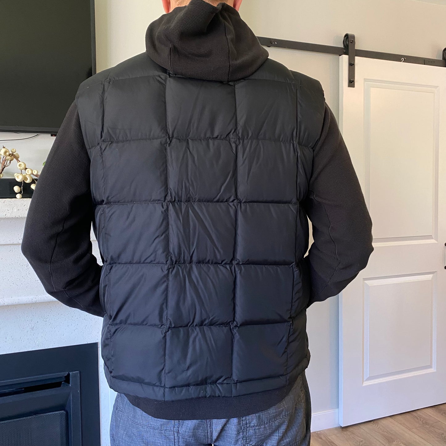 Eddie Bauer Men’s Goose Down Vest Size Large