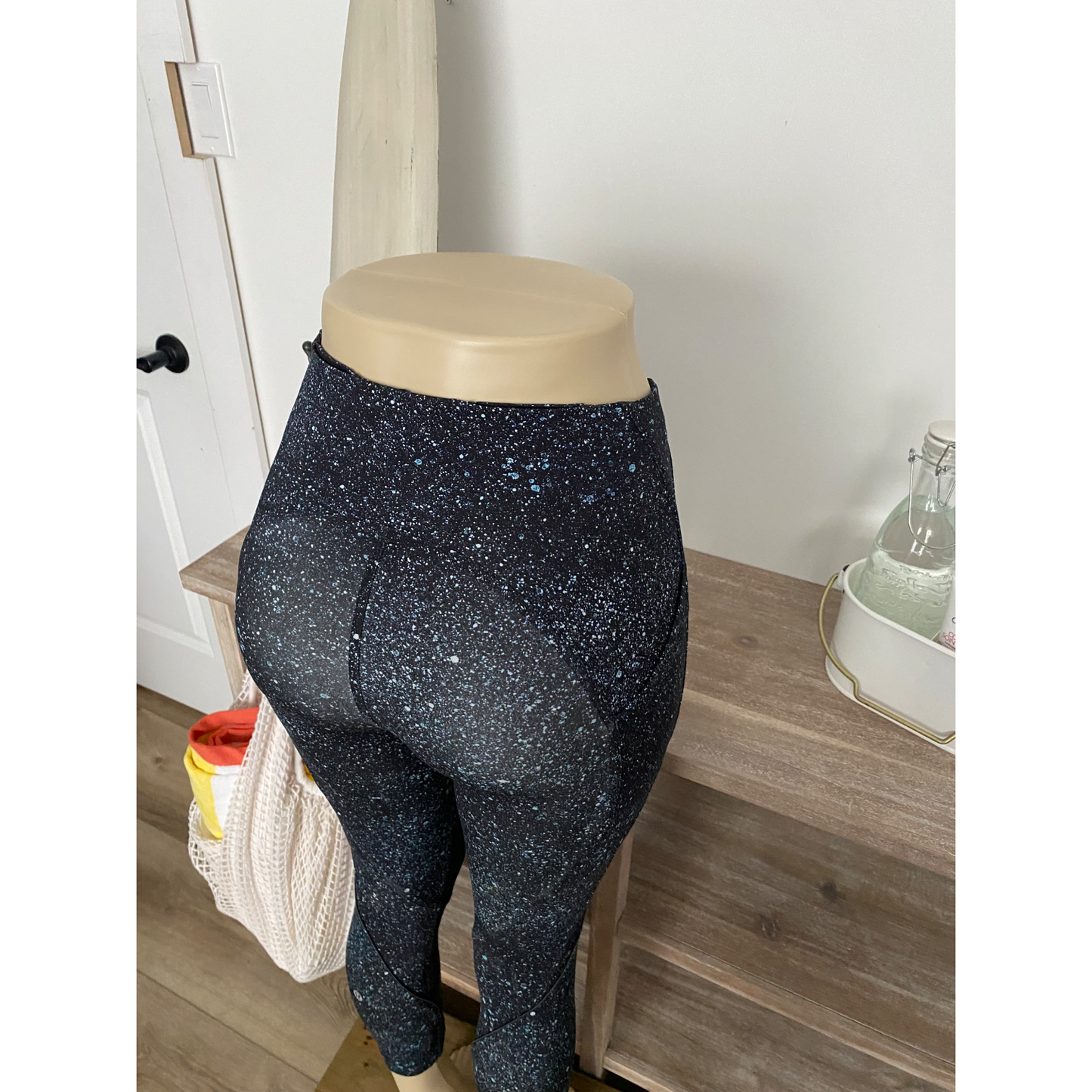 Lululemon Lead The Pack High Rise Crop Size 4