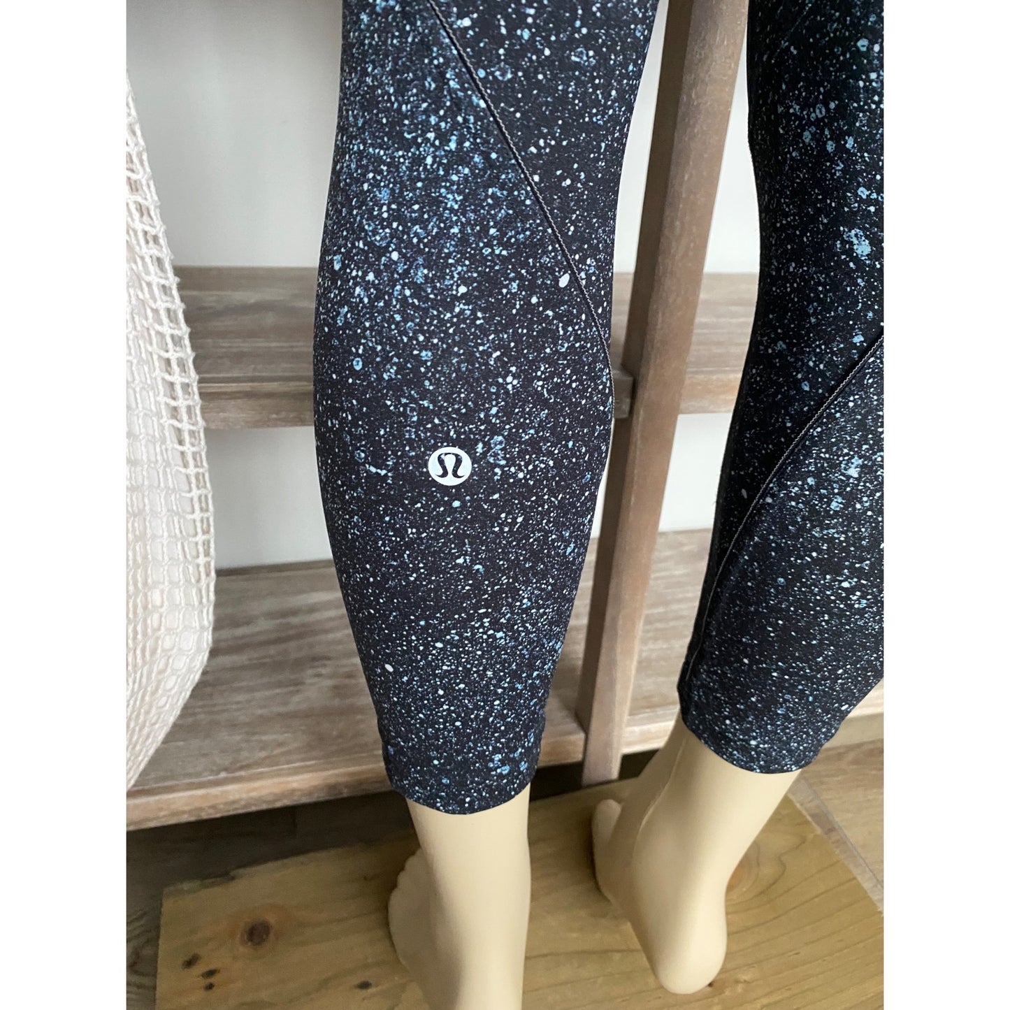 Lululemon Lead The Pack High Rise Crop Size 4