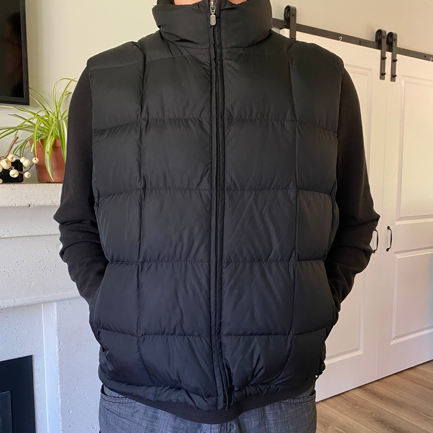 Eddie Bauer Men’s Goose Down Vest Size Large