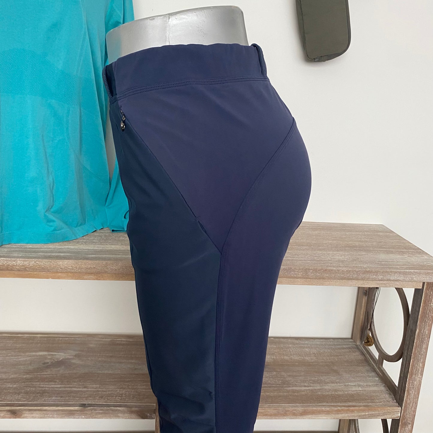 Rare Lululemon Lined Pants Size 12 - Love it again boutique