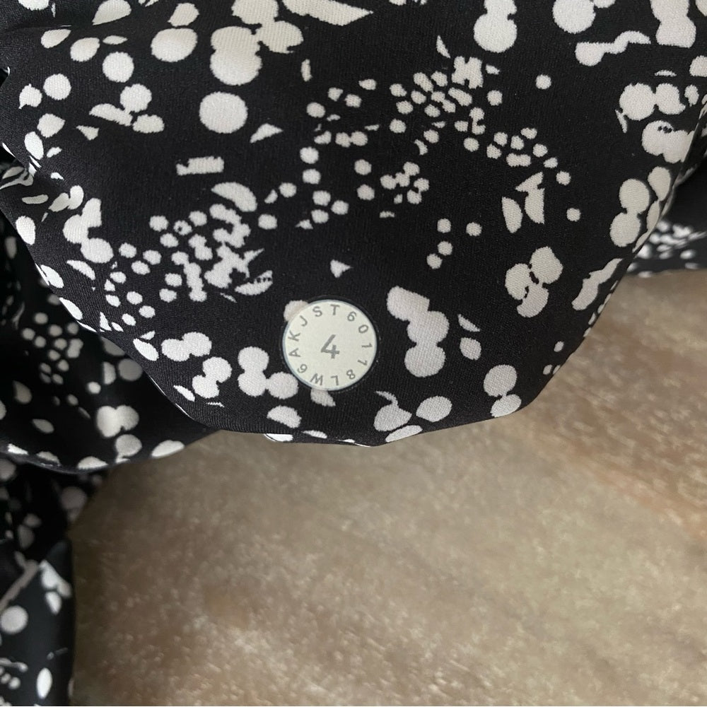 Lululemon Fast and Free Crops Pockets Size 4