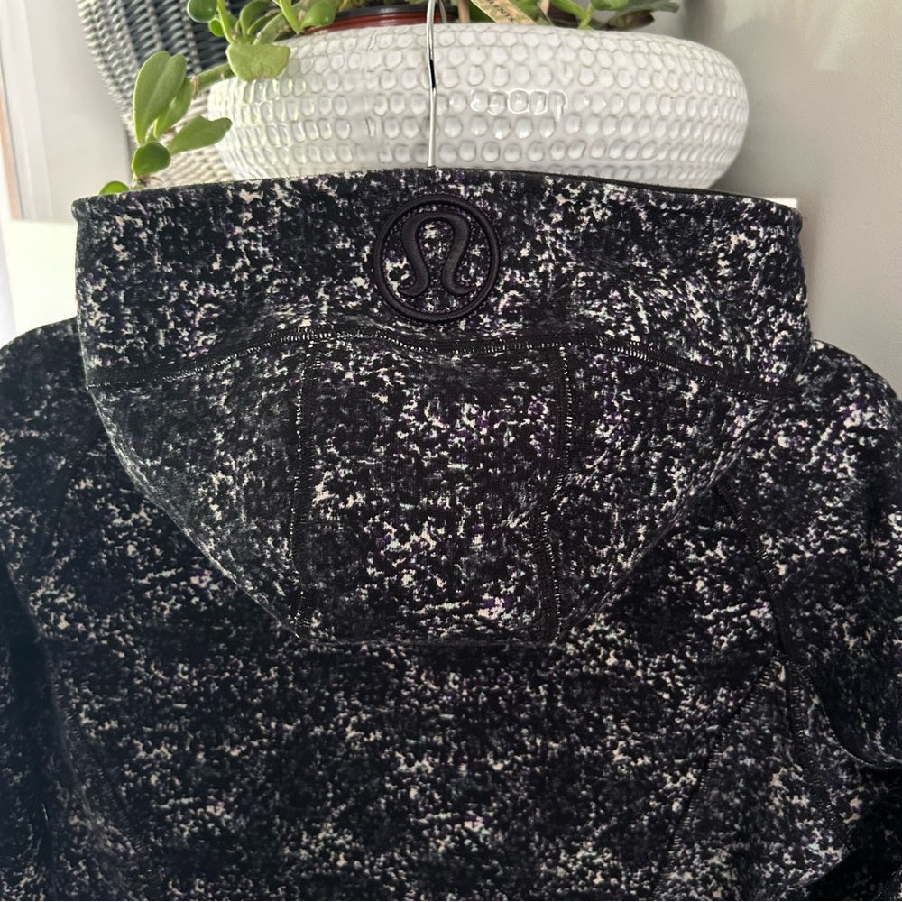 Lululemon Scuba Hoodie II Size 4