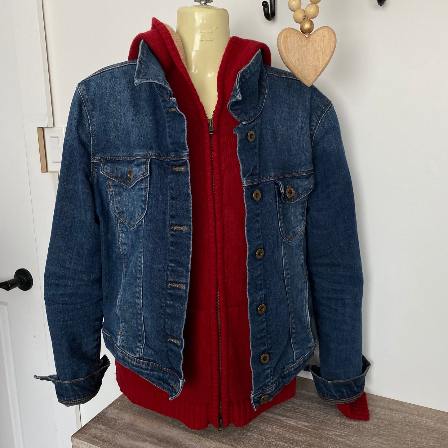 Eddie Bauer Red Soft Lambswool Hooded Zipped Cardigan Size Medium