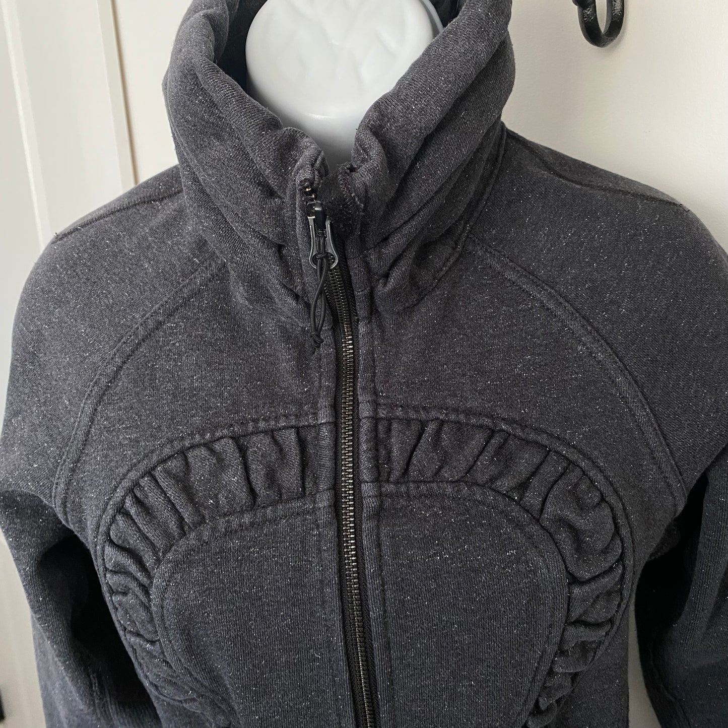 Lululemon Cuddle Up Sweatshirt Jacket Size 4