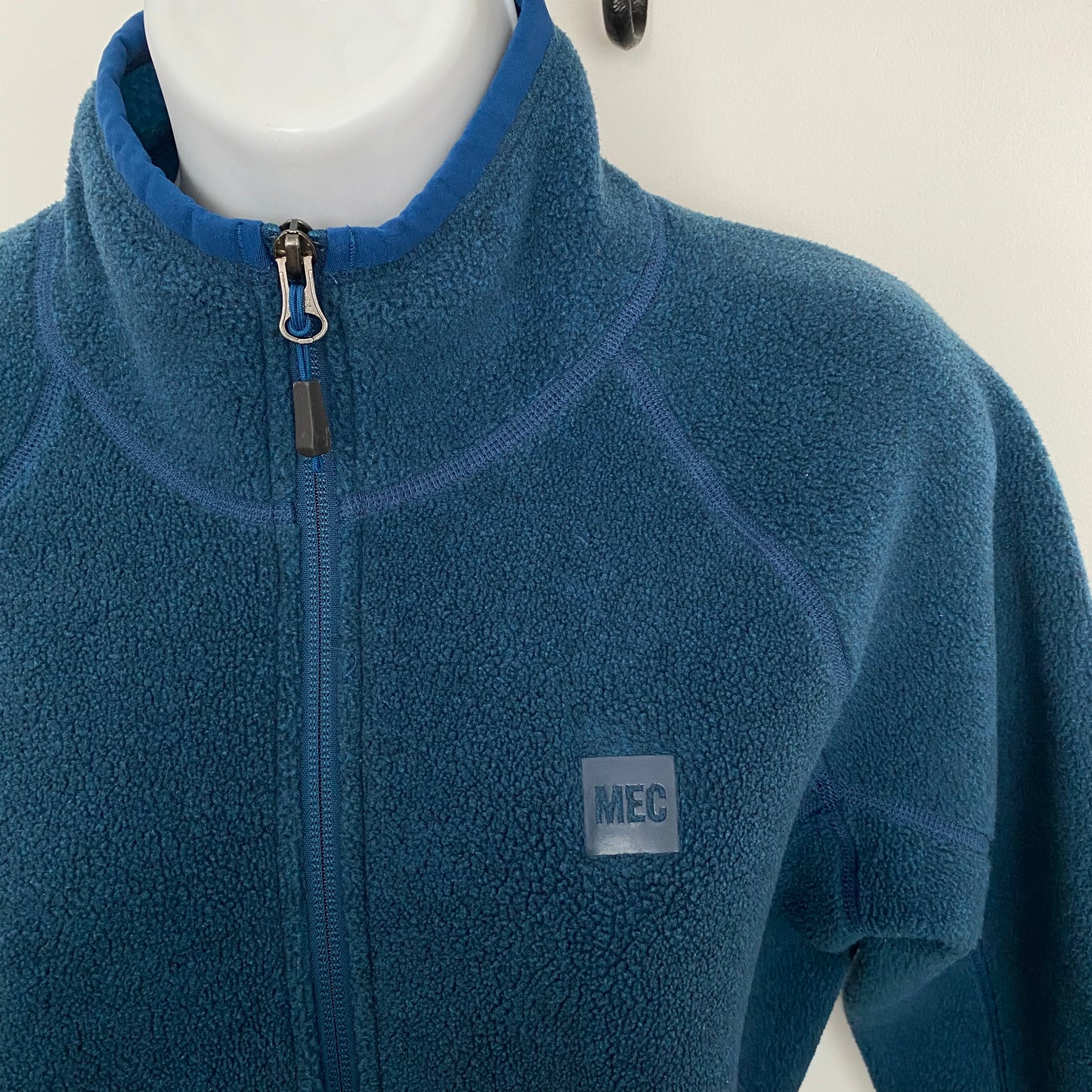 MEC Fleece Full Zip Jacket Size Medium