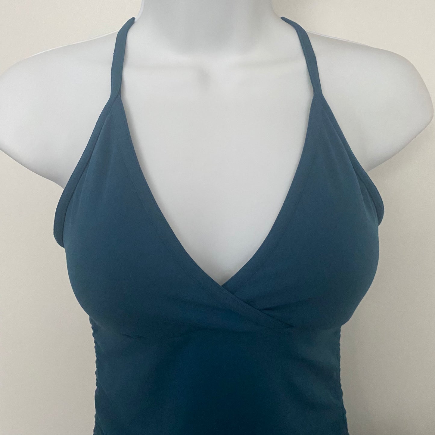 Rare Lululemon Full Freedom Tank Like New Size 4