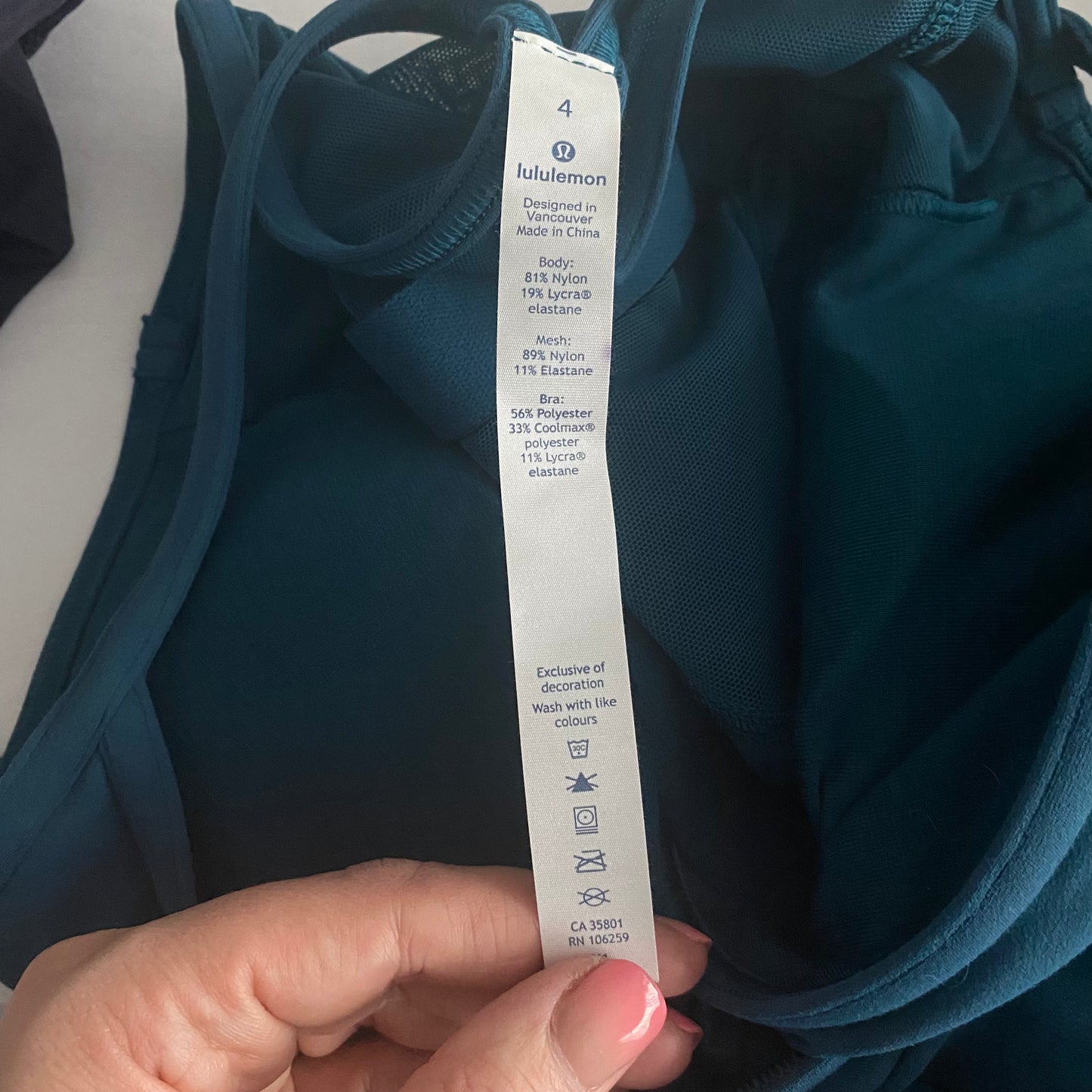 Rare Lululemon Full Freedom Tank Like New Size 4
