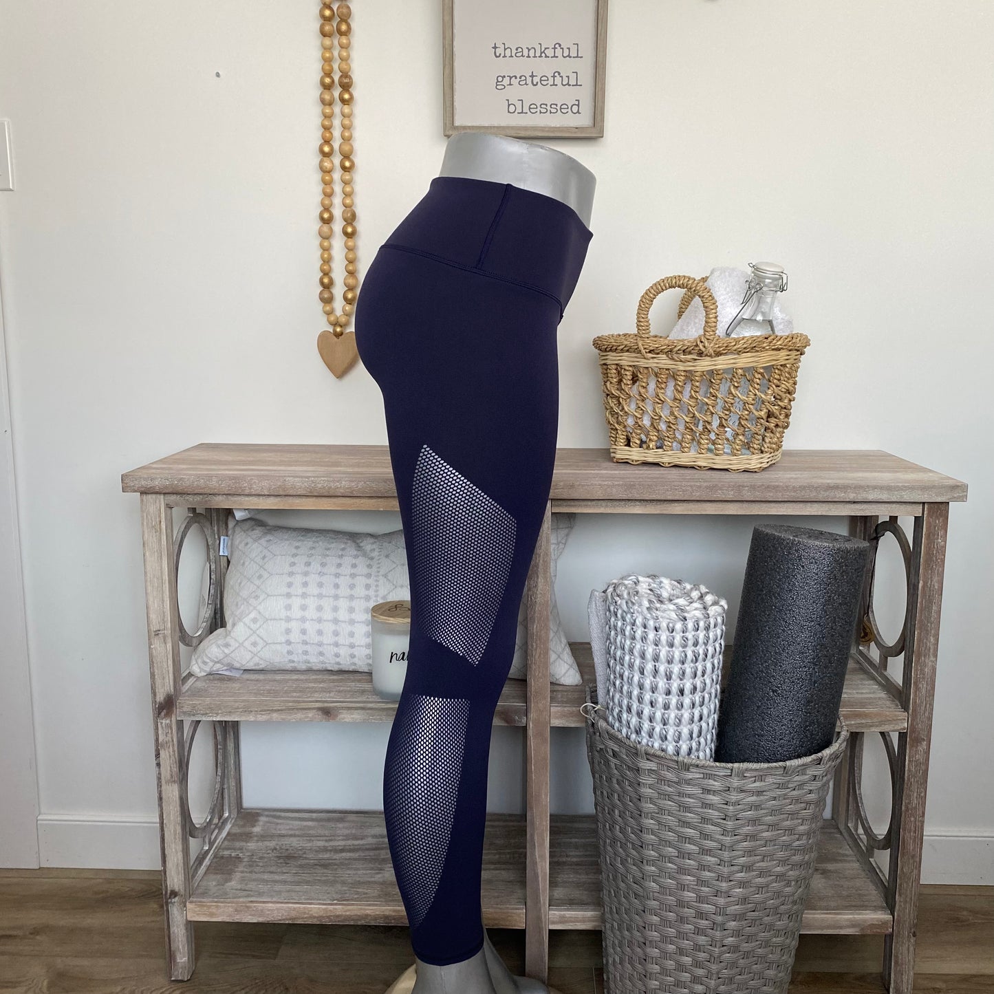 Lululemon Reveal 7/8 Tight Leggings Size Medium