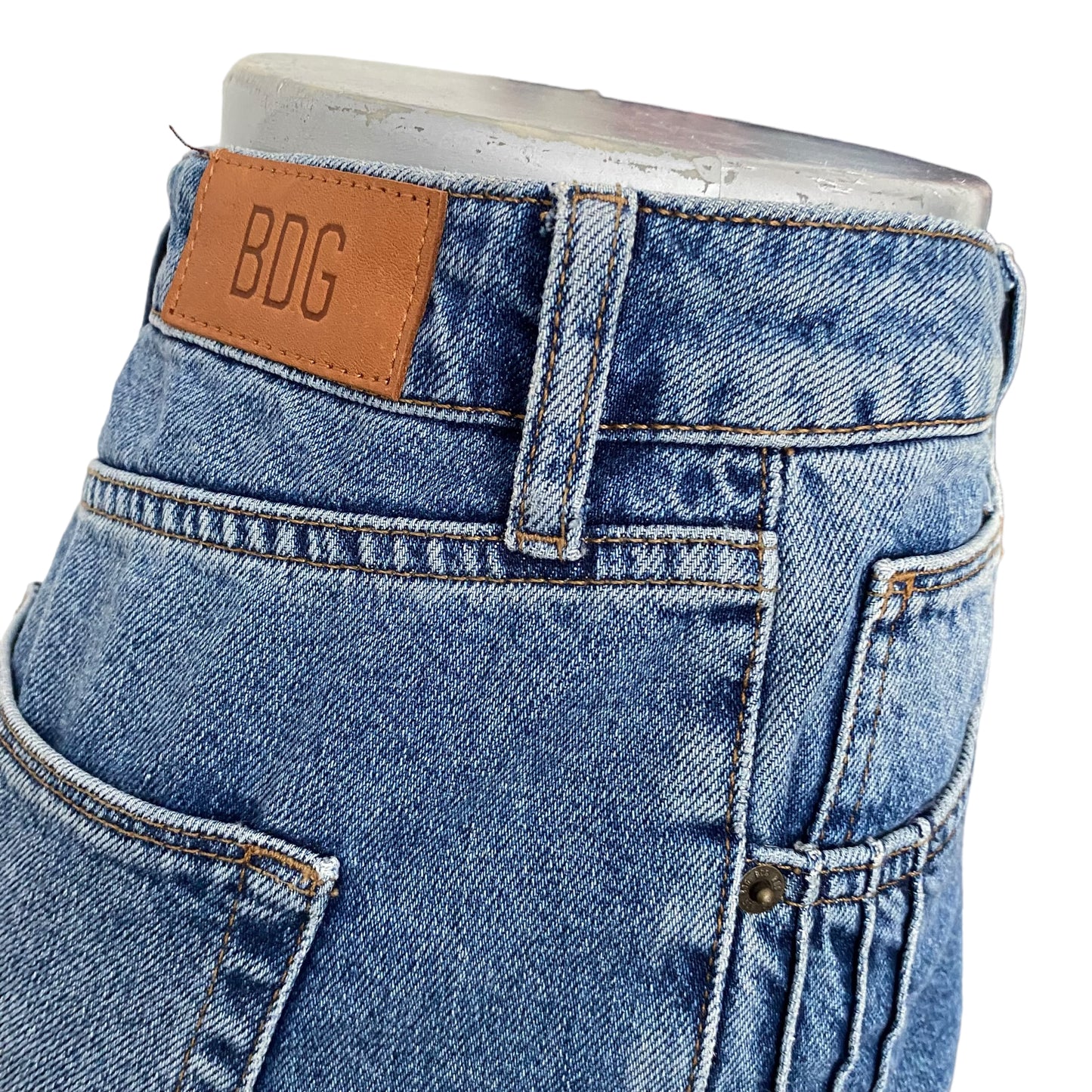 BDG Urban Outfitters Mom Pin Tuck Side Seam Jeans Size 31