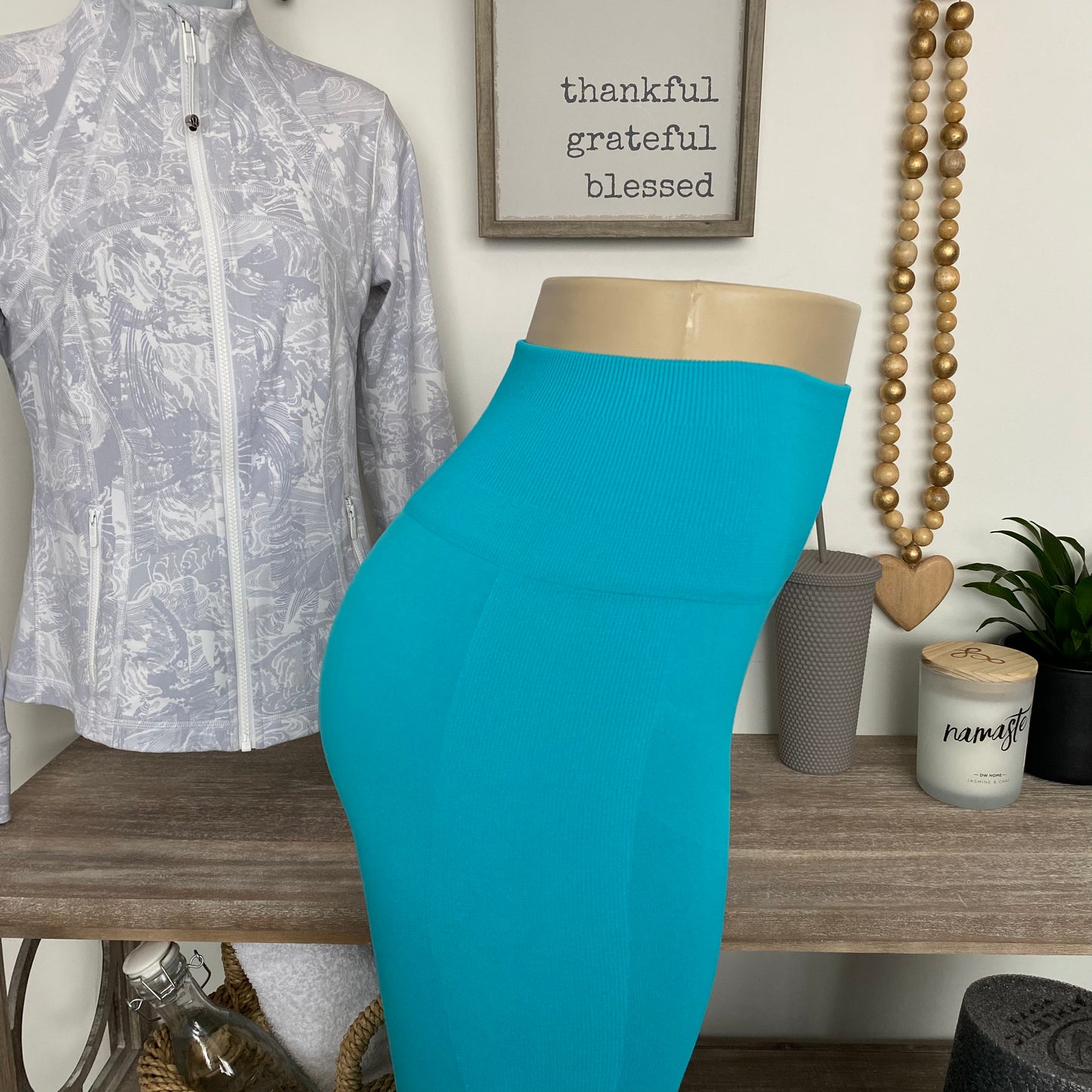 Lululemon Seamless High Rise Zone In Crop Leggings Size Small