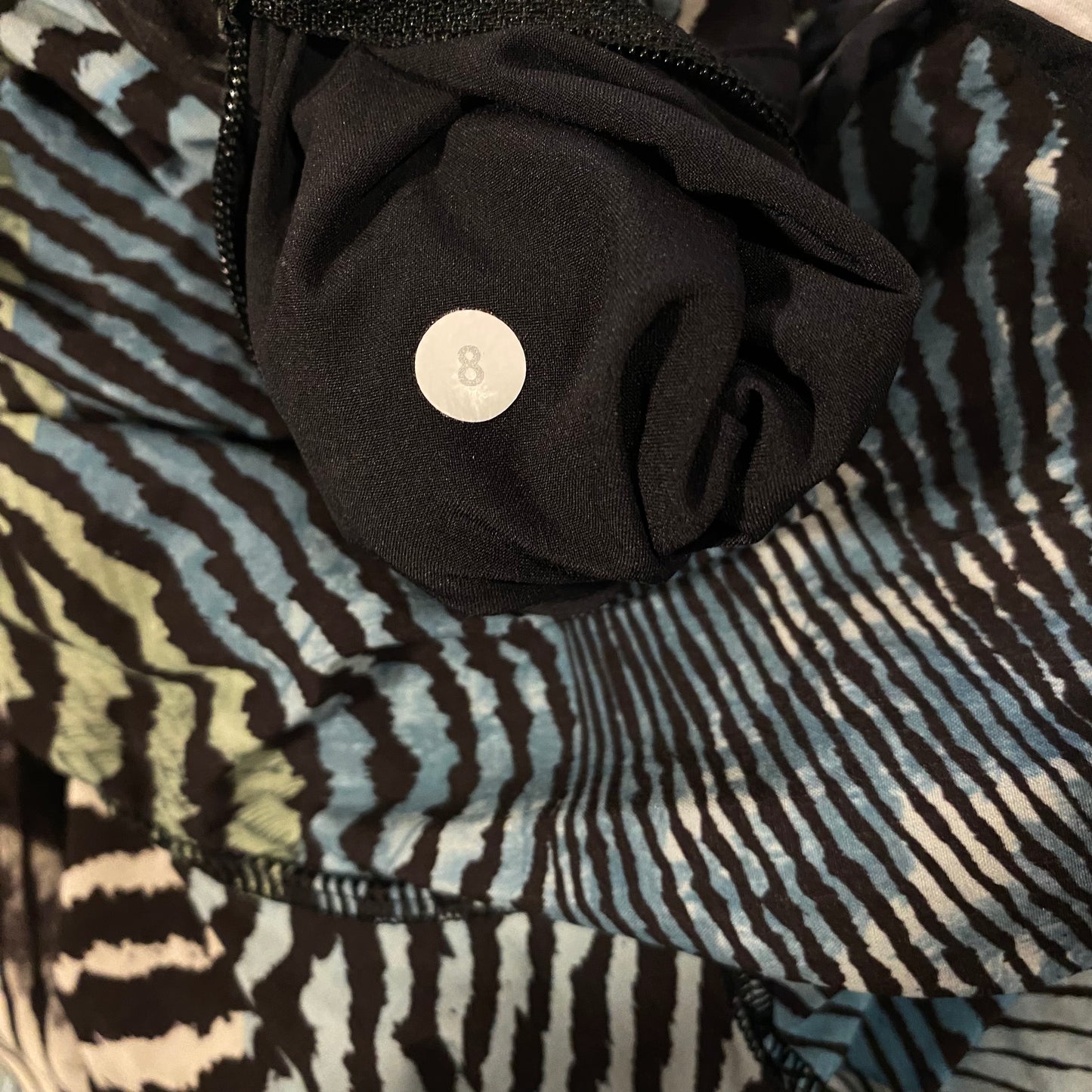 RARE Lululemon Tracker Shorts III 2016 Seawheeze Size 8